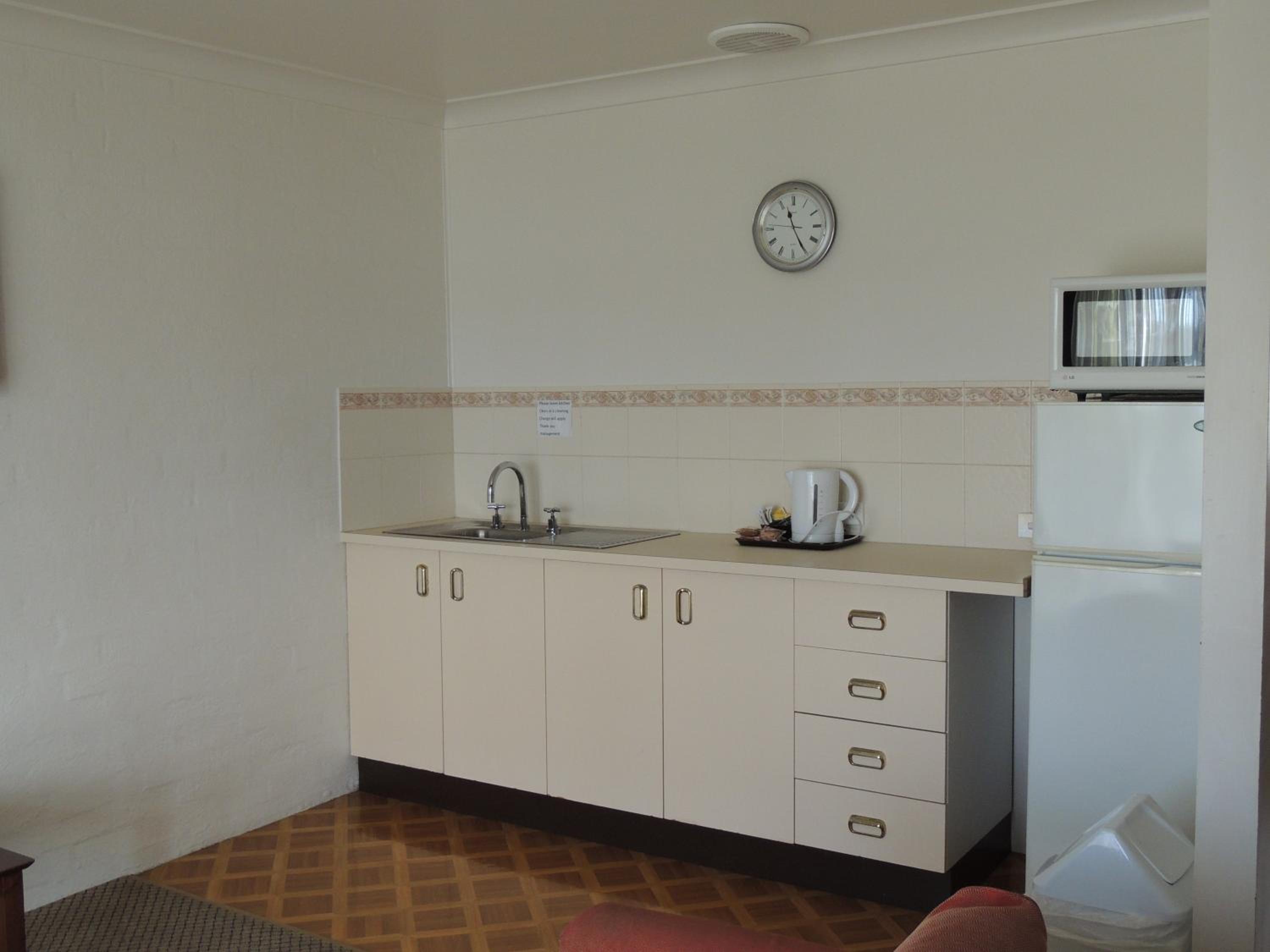 Two-Bedroom Suite photo 2