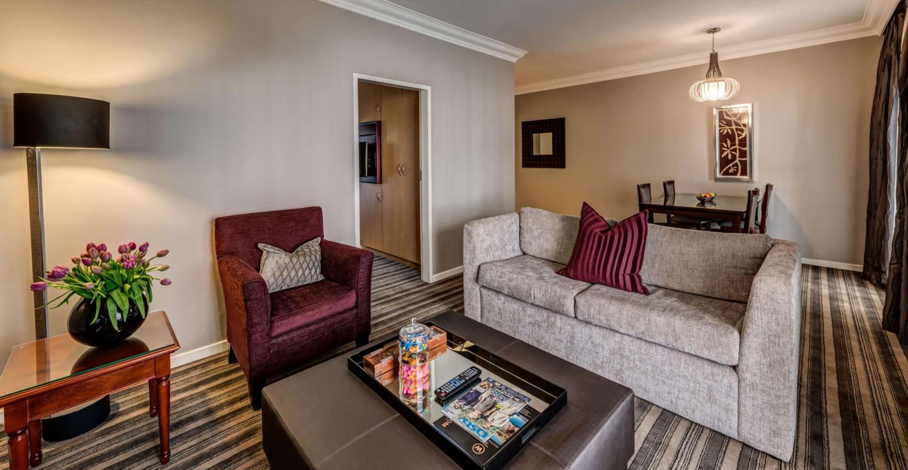 1 Bedroom Suite Queen Non-Smoking photo 1