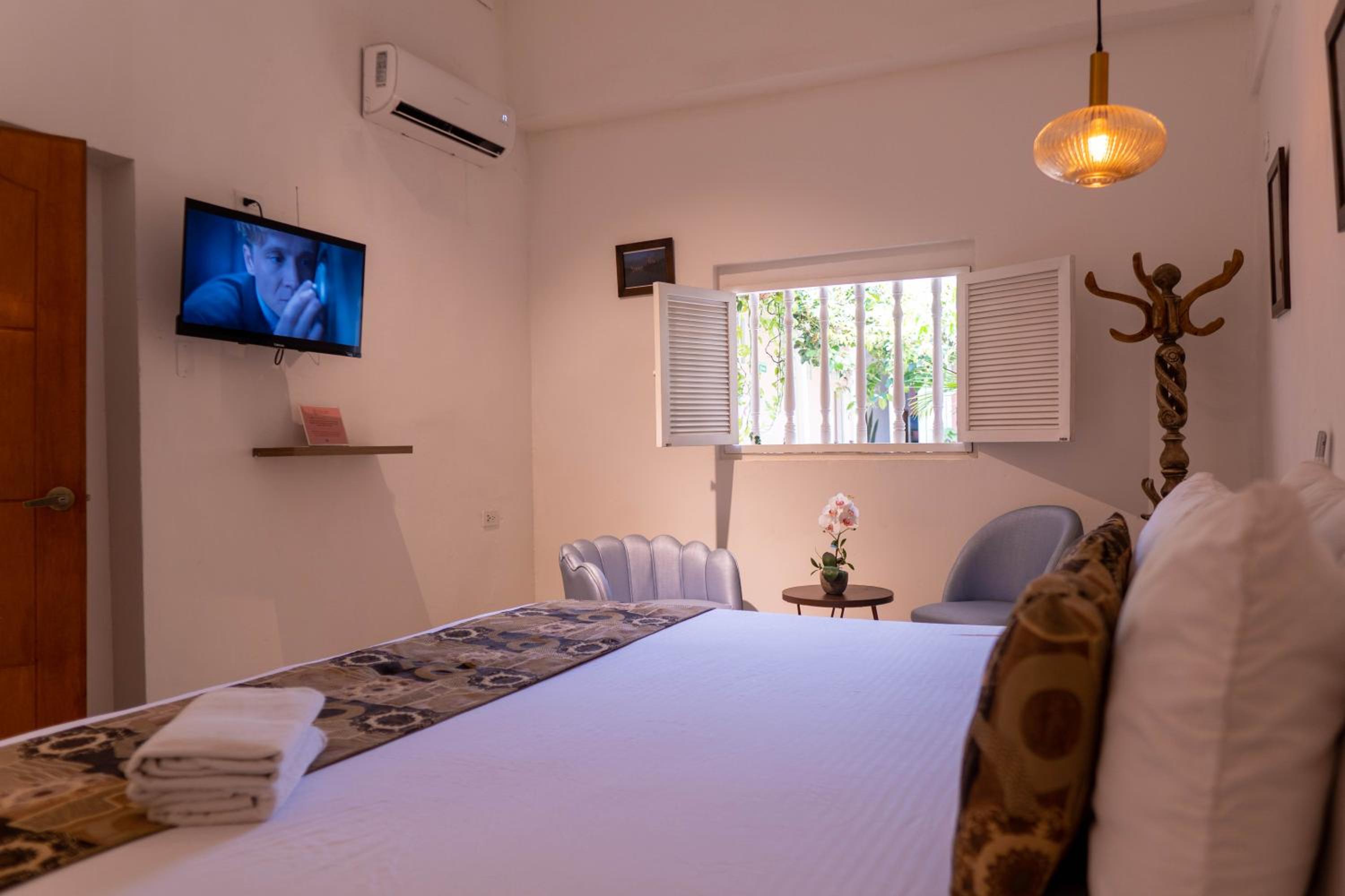 Double Room - Photo 14
