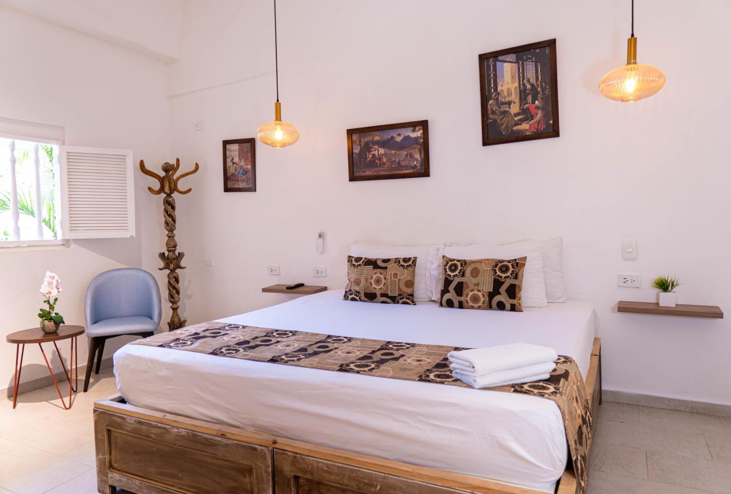 Double Room - Photo 10