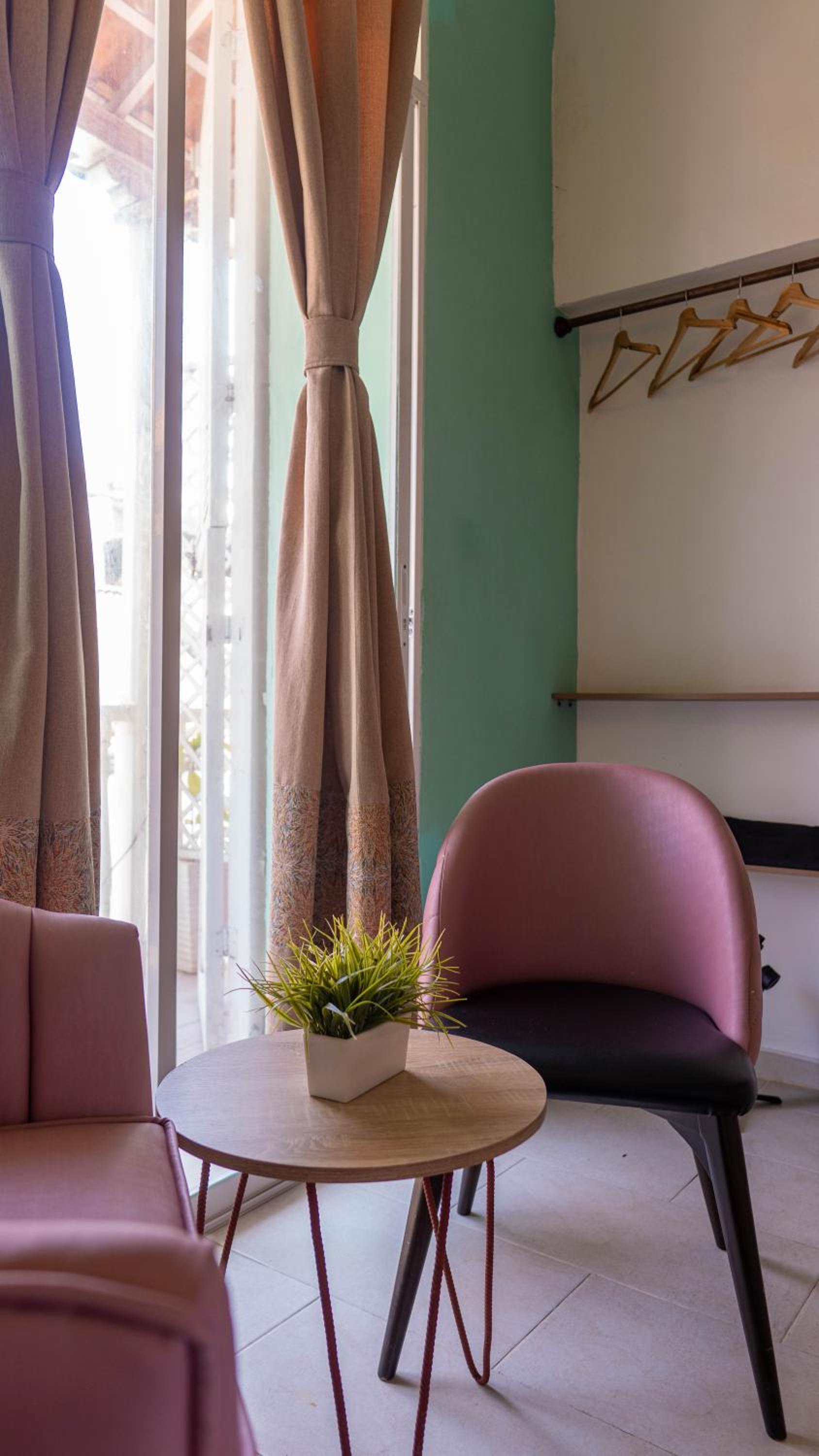Double Room - Photo 9