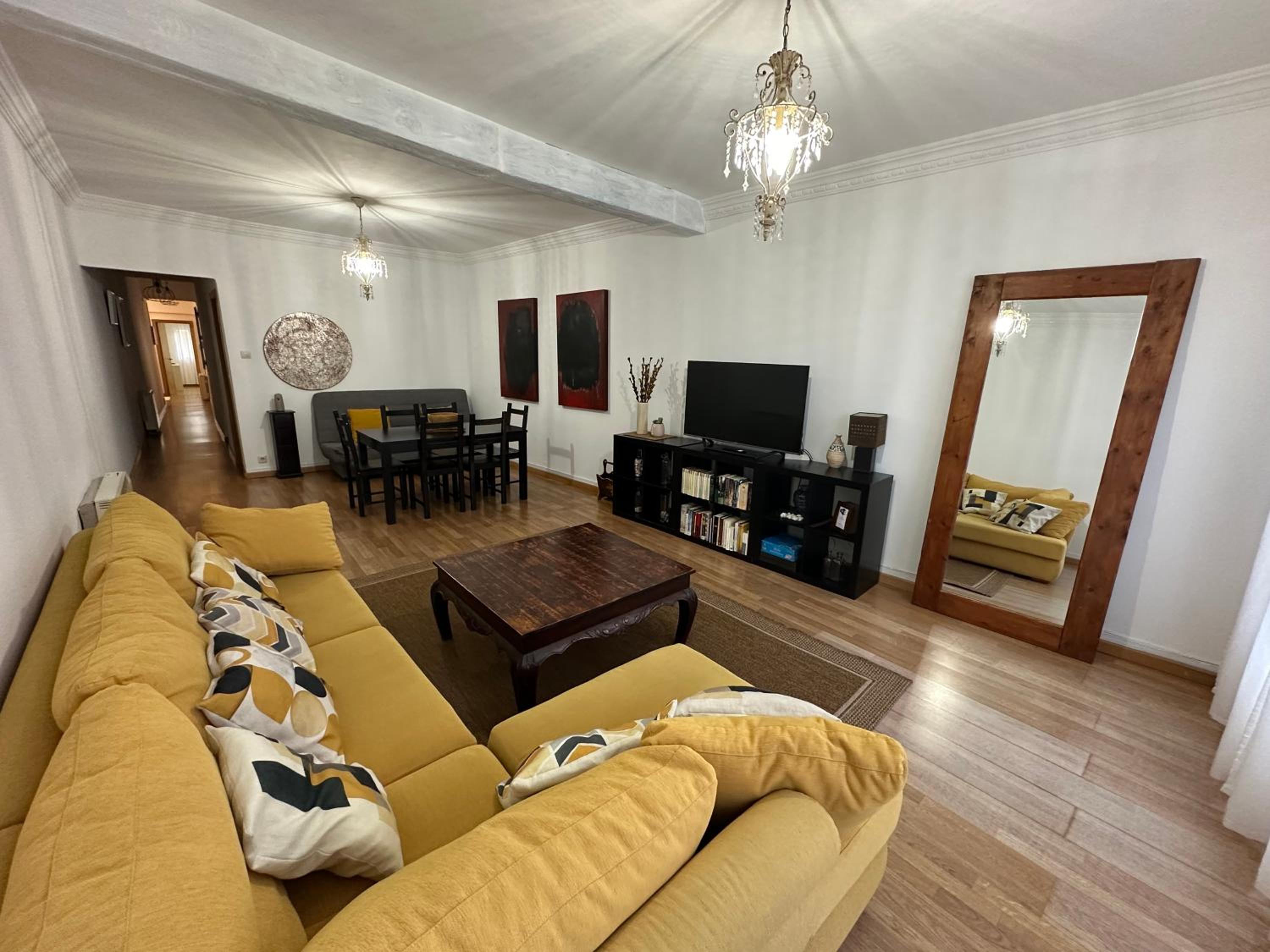 Four-Room Apartment - Photo 1