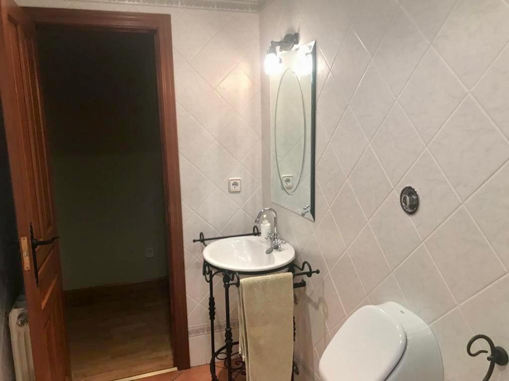 Deluxe Double or Twin Room photo 3