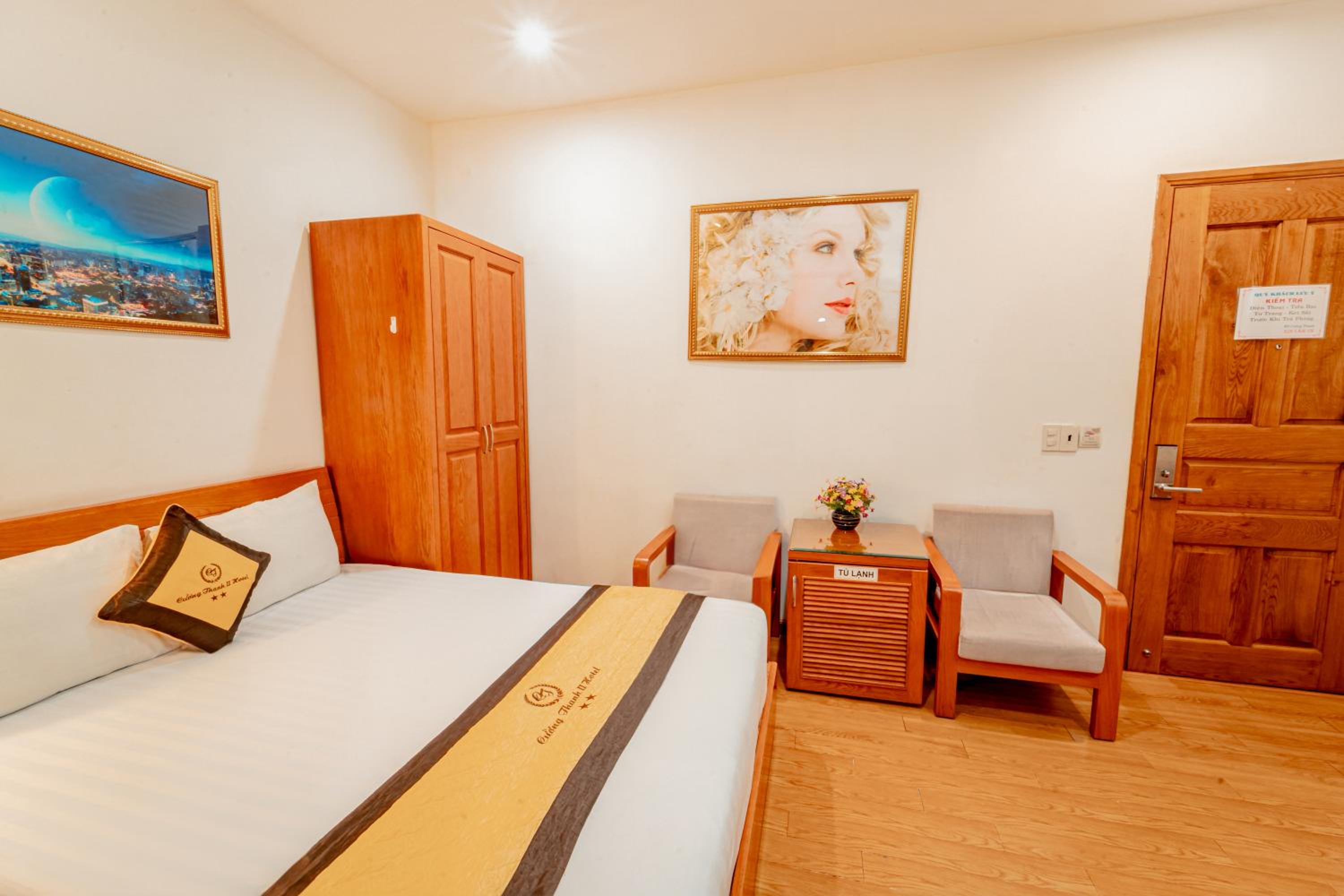 Double Room with Shared Bathroom