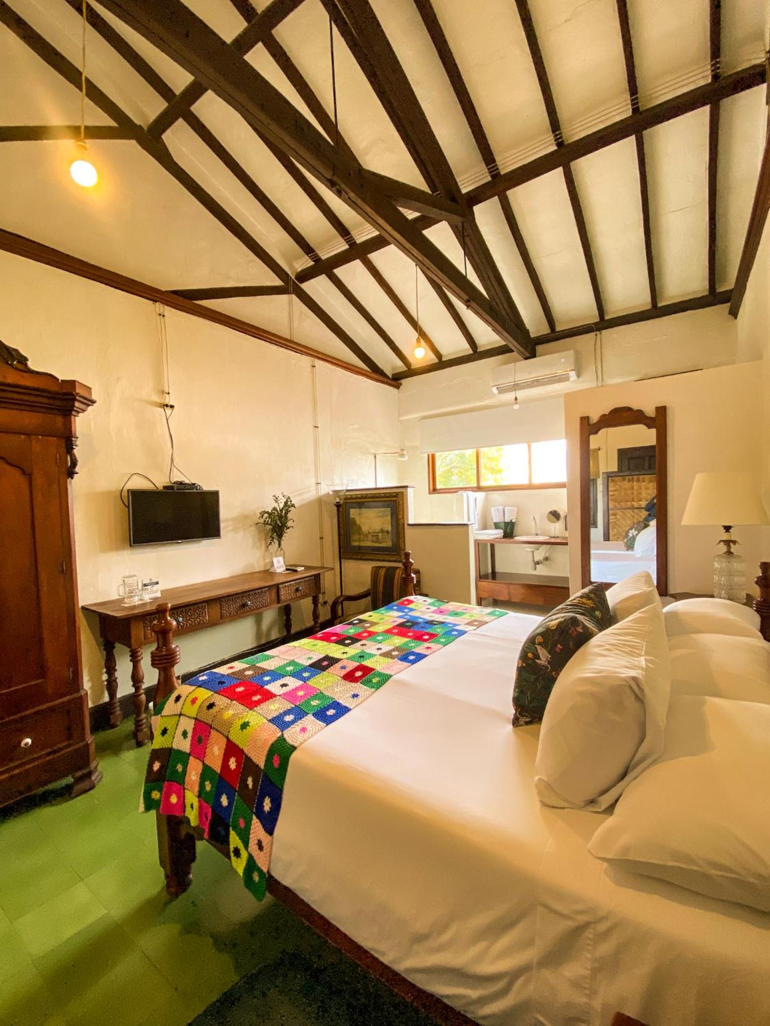 Large Double Room photo 3