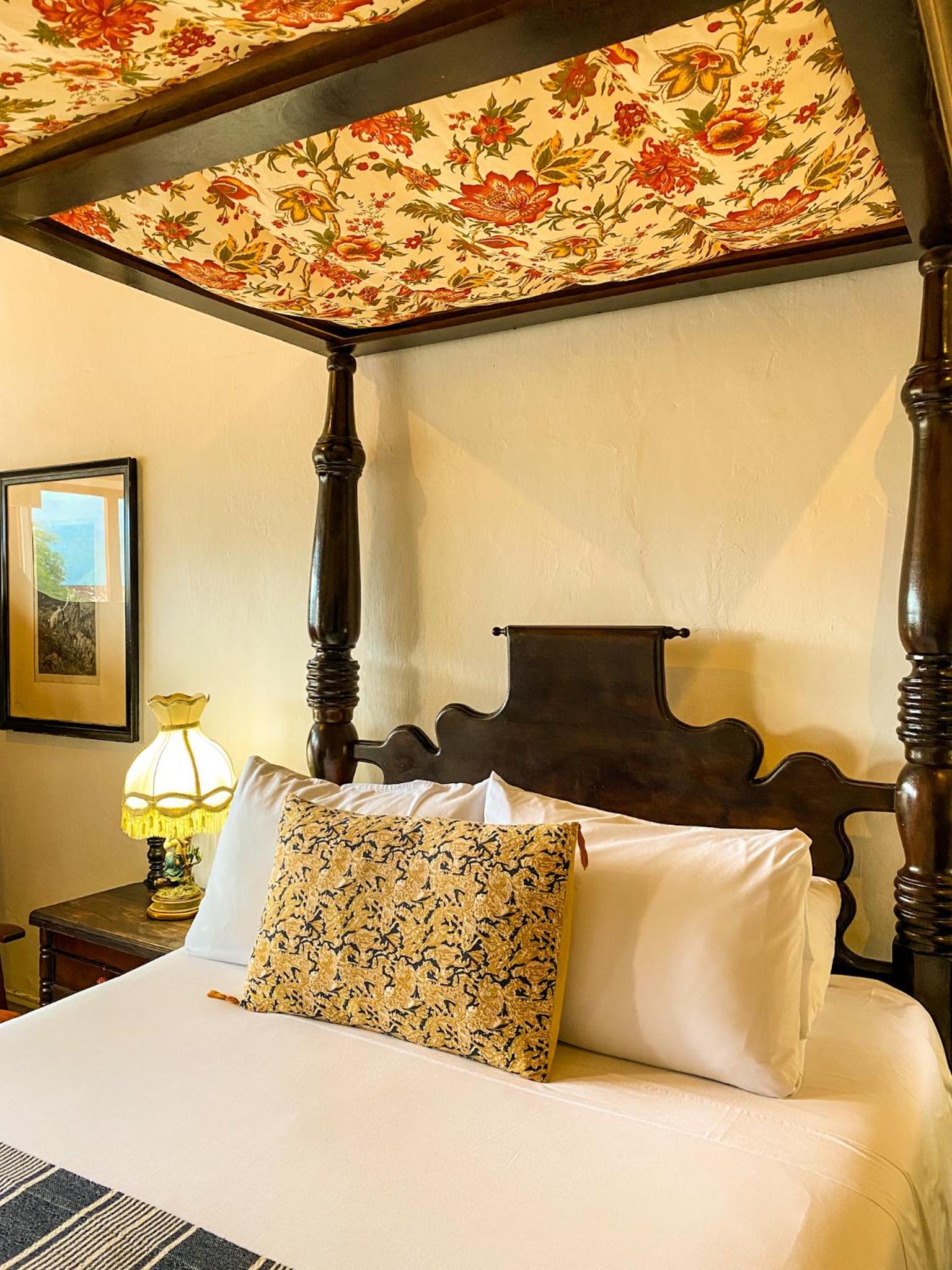 Large Double Room photo 2