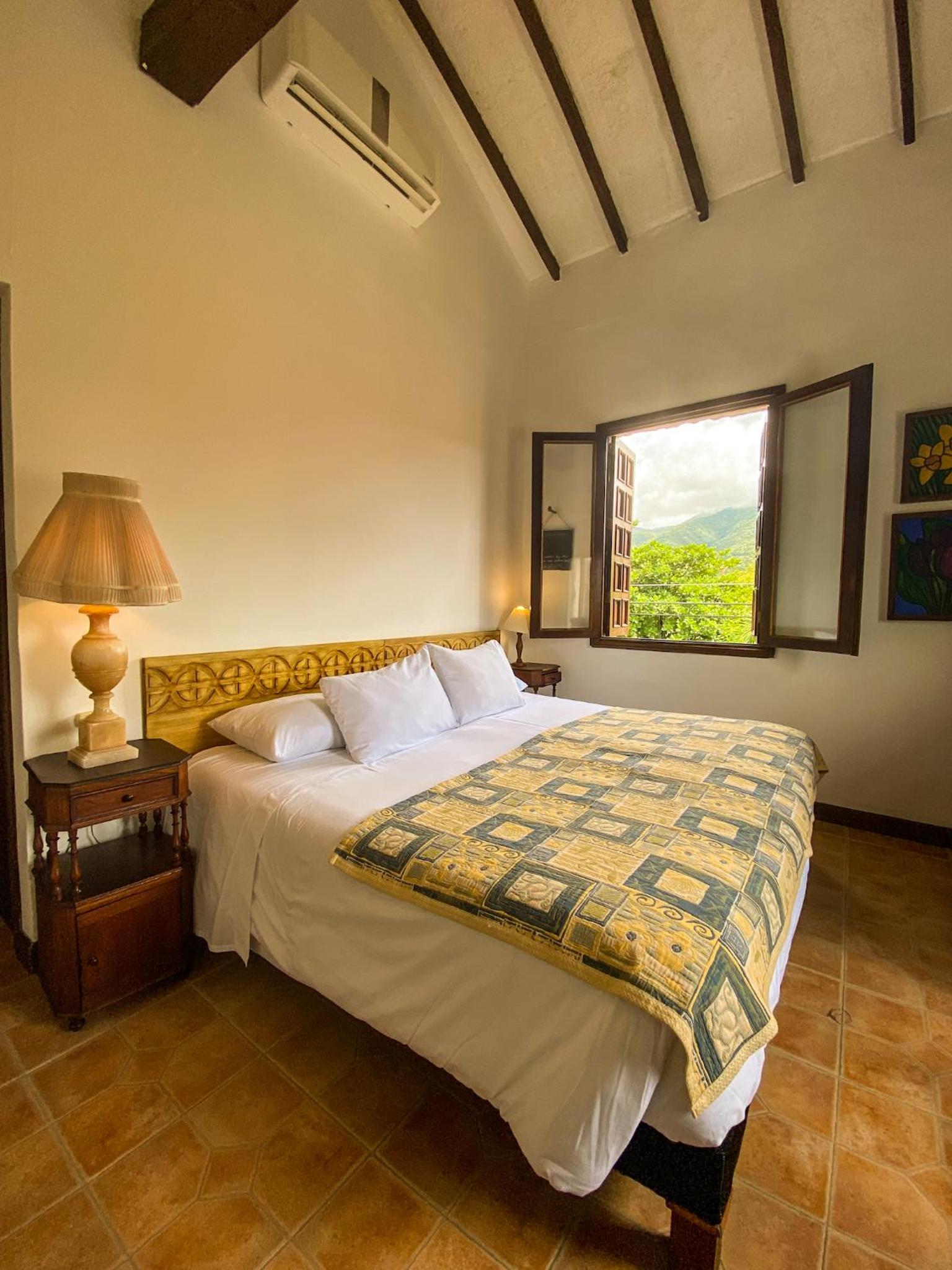 Large Double Room photo 3