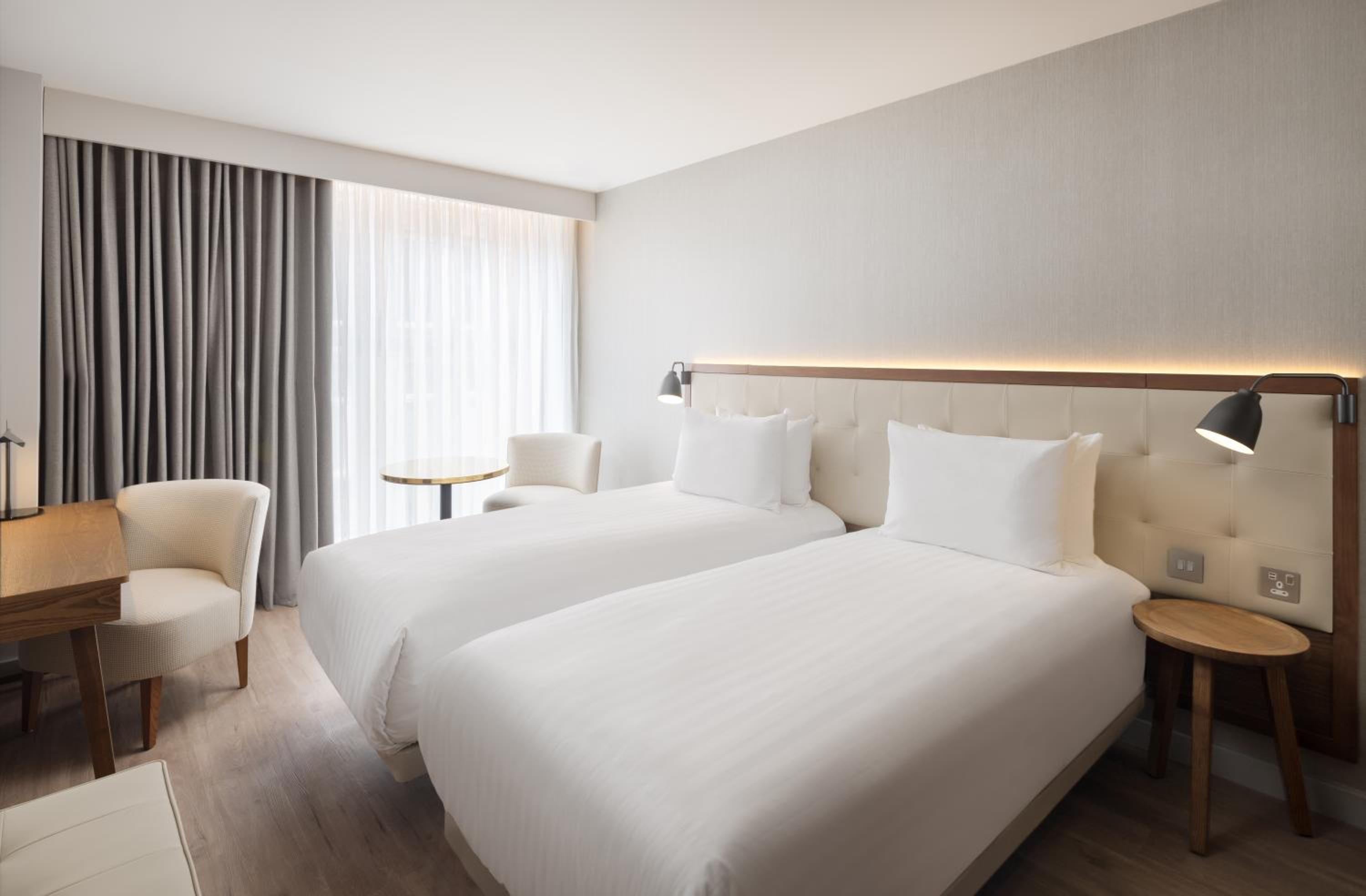Standard Twin Room - Photo 1