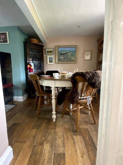 Three-Bedroom House photo 2