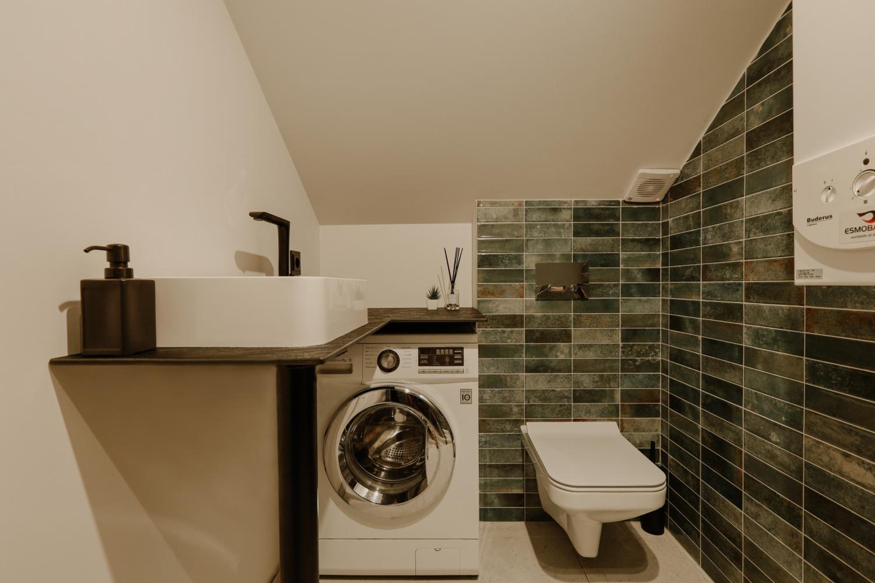 Apartment - Photo 10