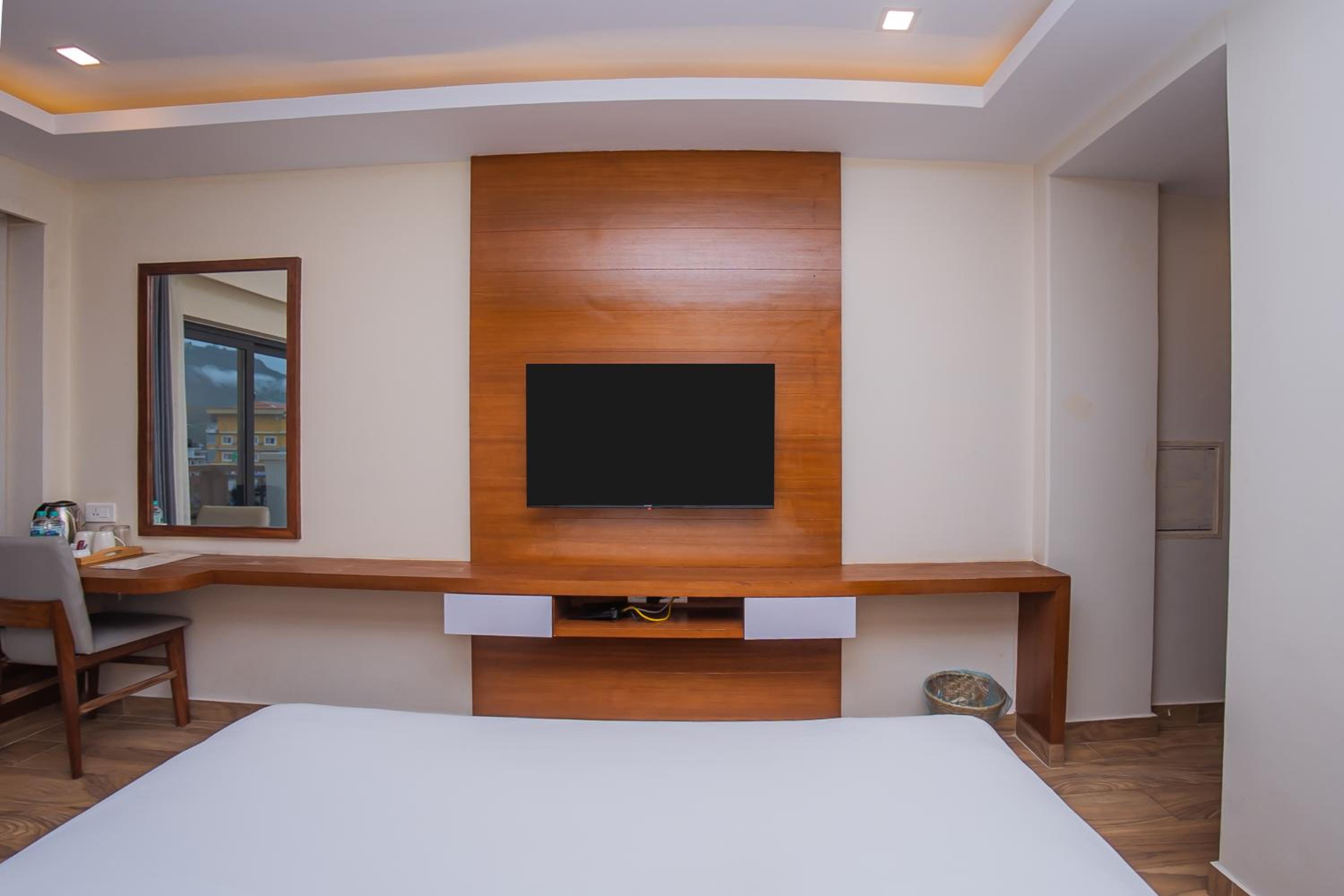Deluxe Double Room - Photo 10