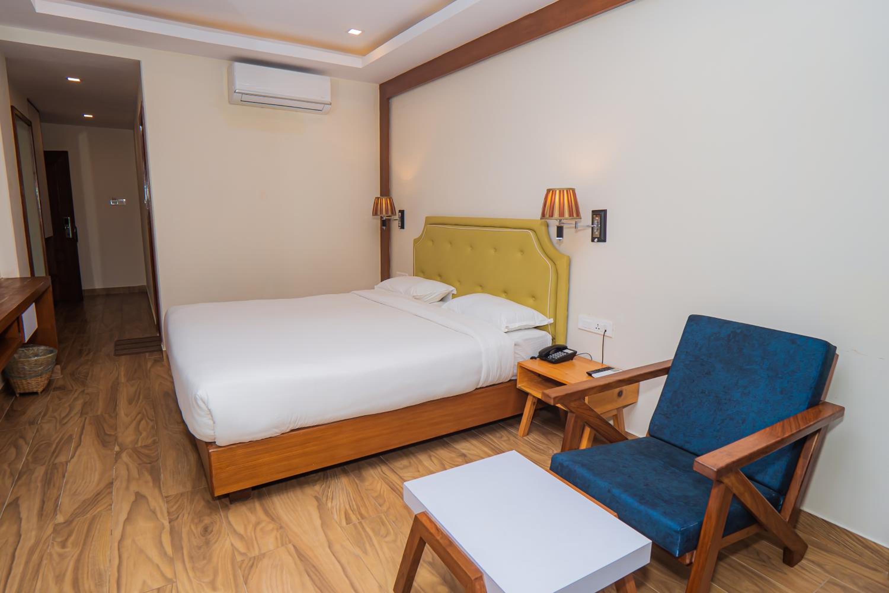 Deluxe Double Room - Photo 15