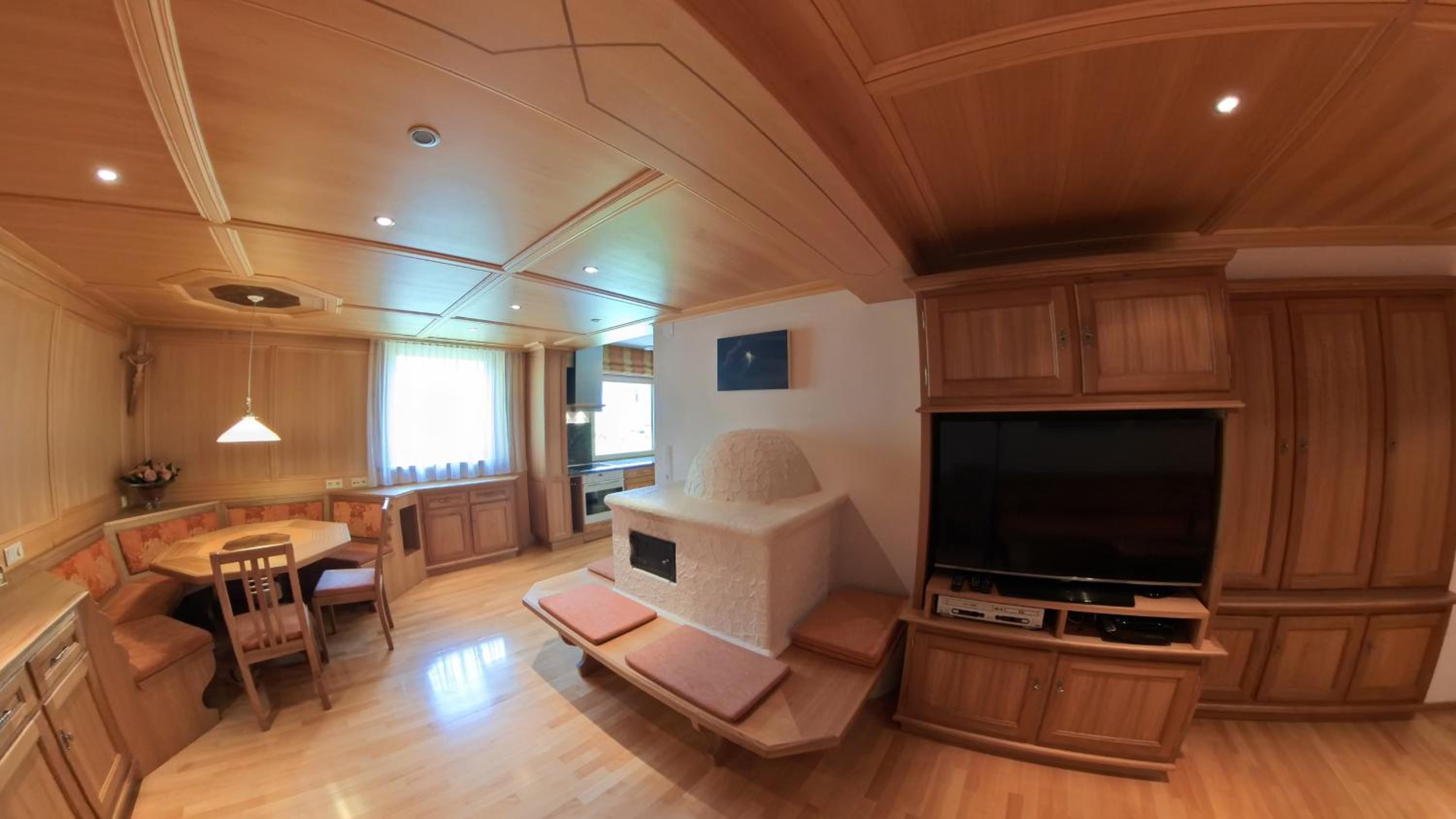 Three-Bedroom Apartment photo 2