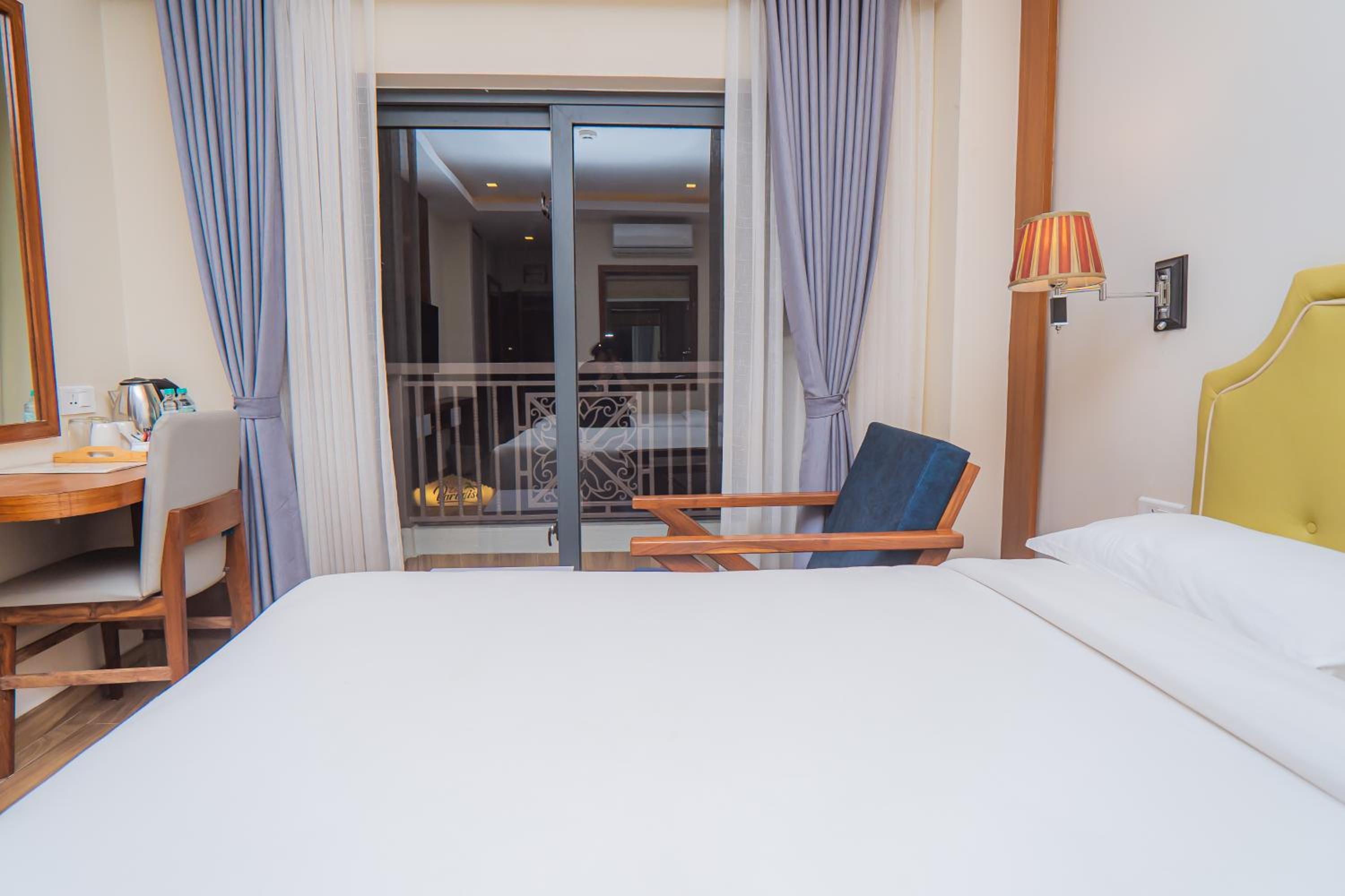 Deluxe Family Room - Photo 6