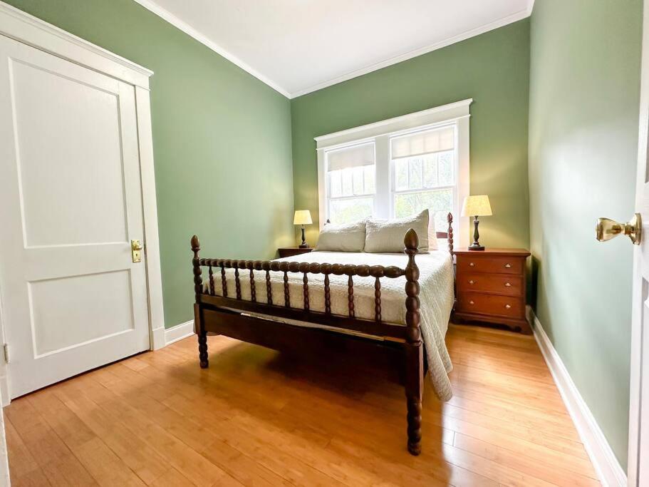 Four-Bedroom House photo 1