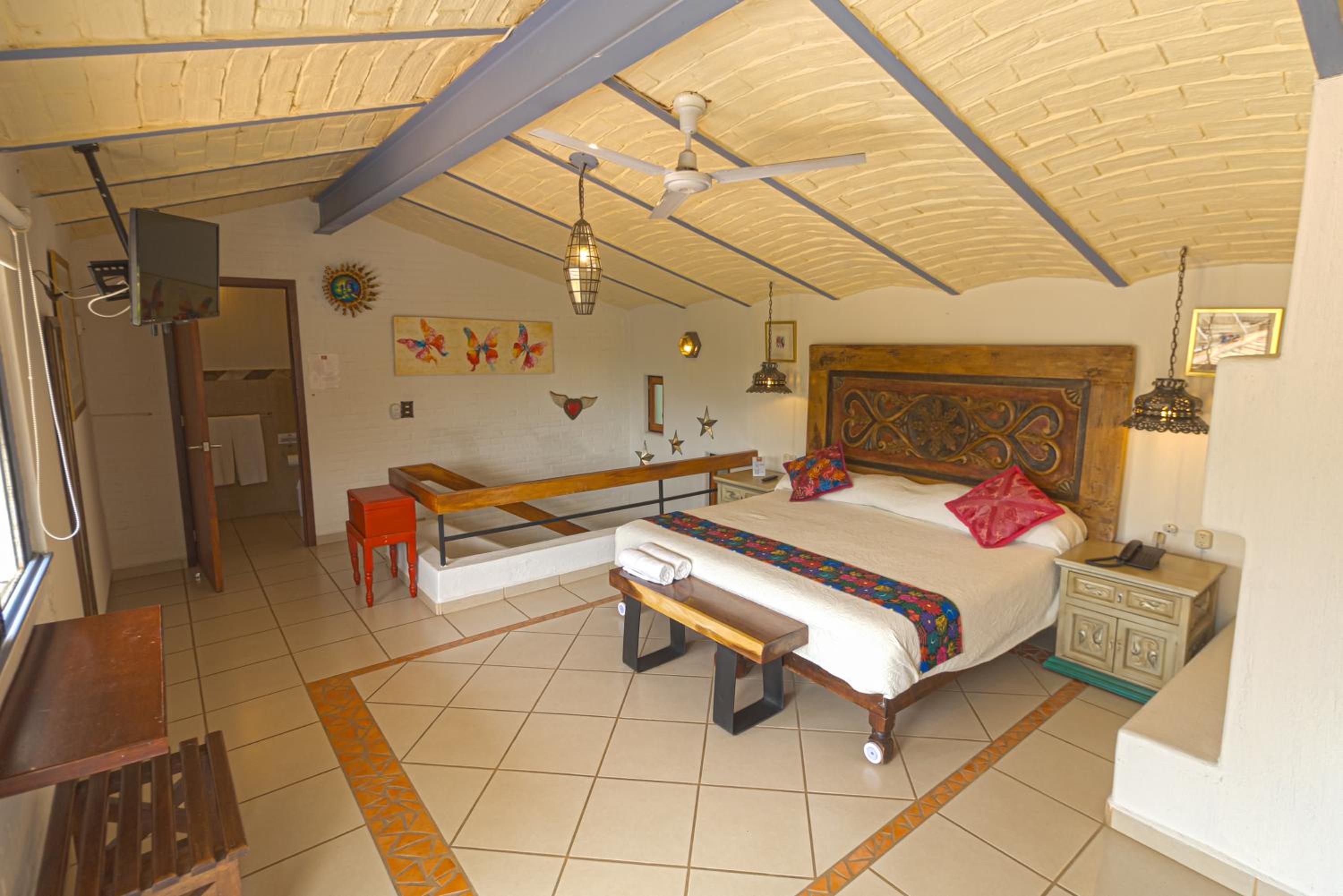 King Room With Balcony