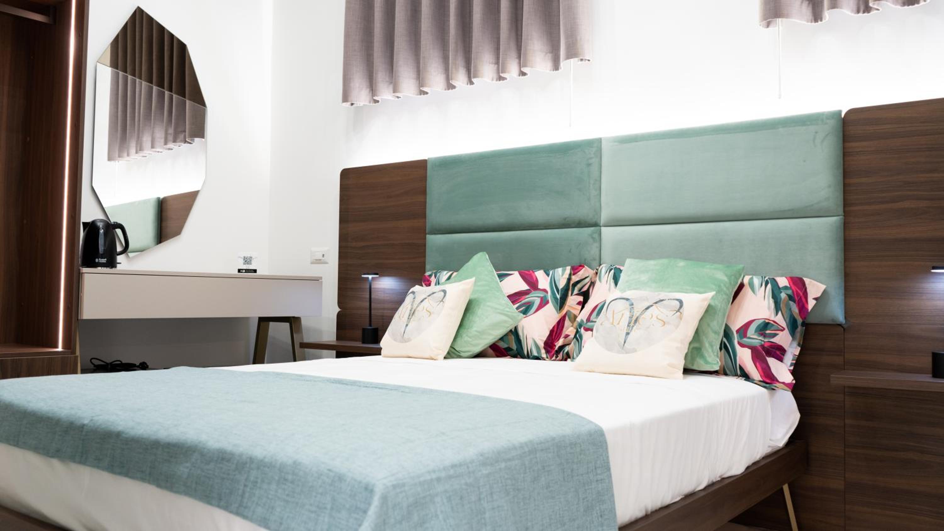 Superior Queen Room photo 2