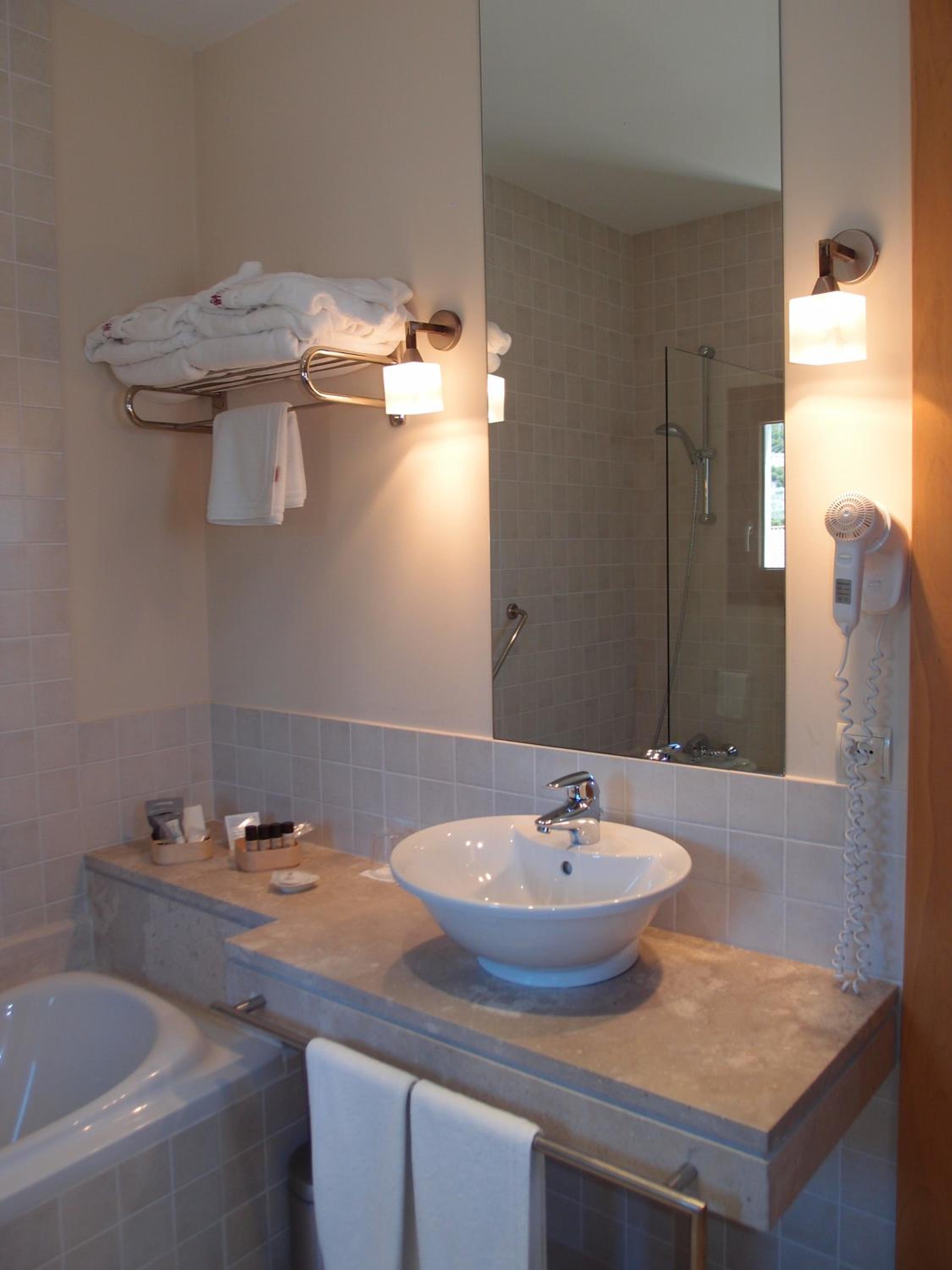 Double Room - Photo 2