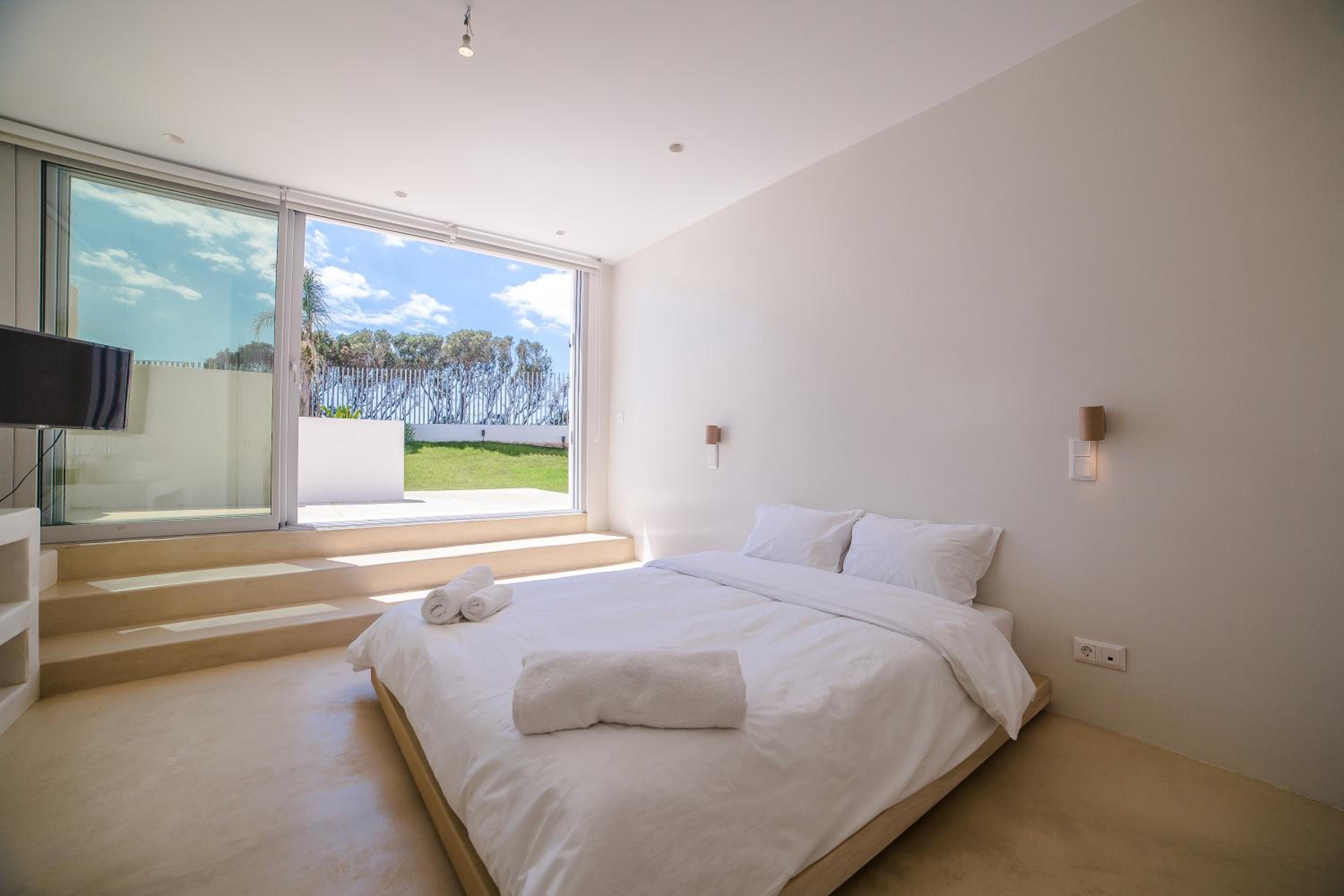 Villa photo 1