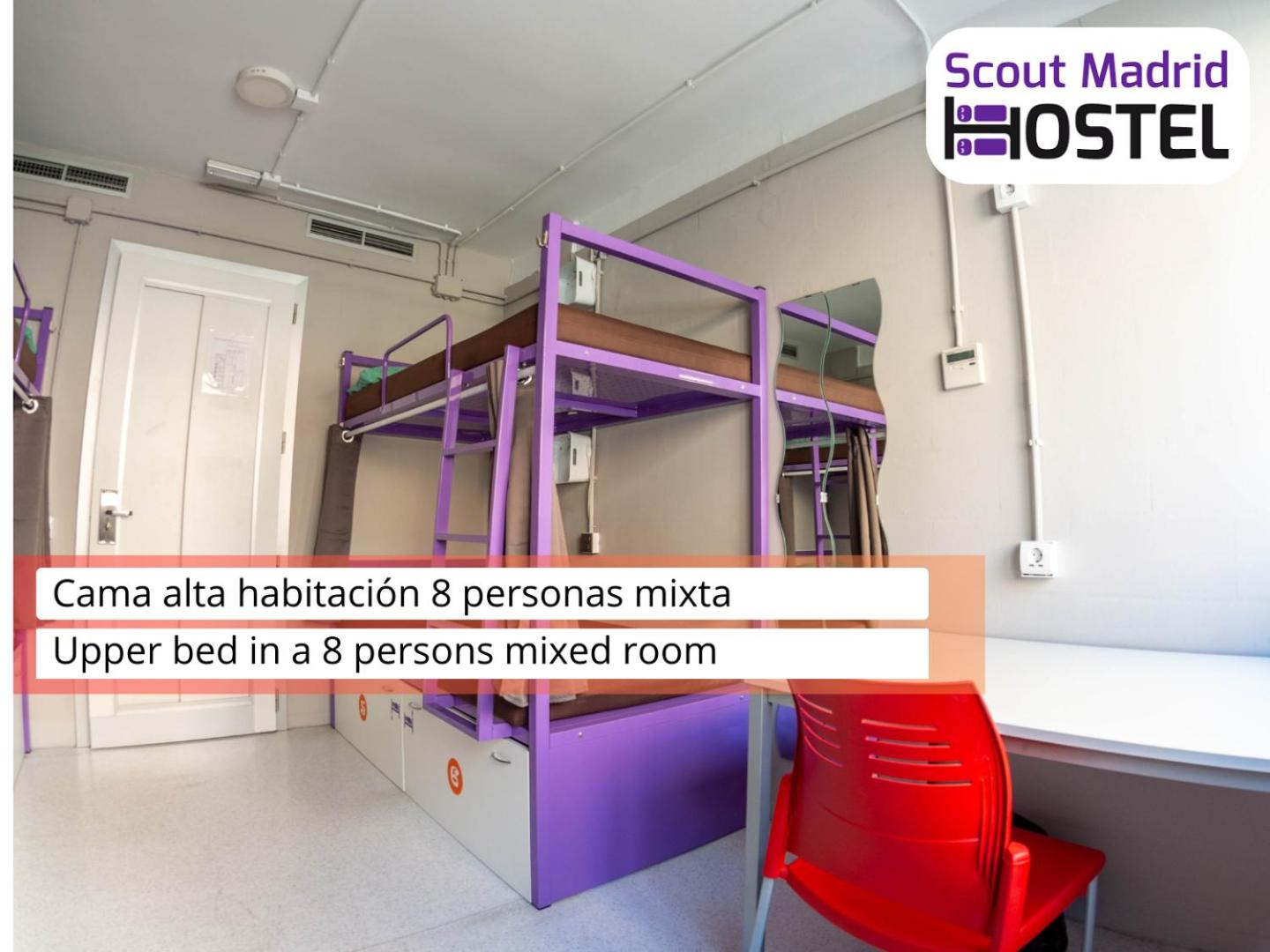 Bed in 8-Bed Mixed Dormitory Room photo 2