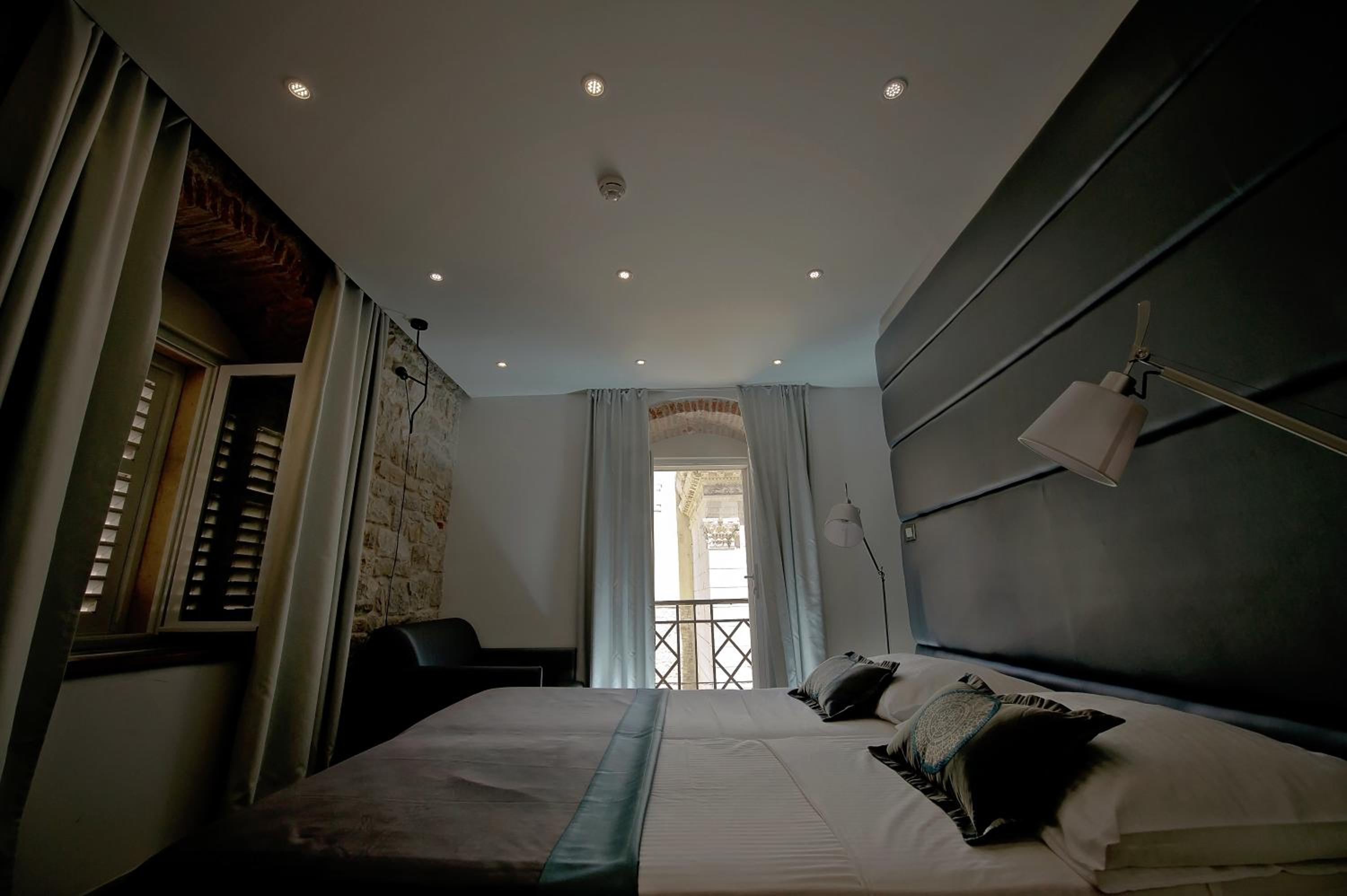 Superior Double Room - Photo 3