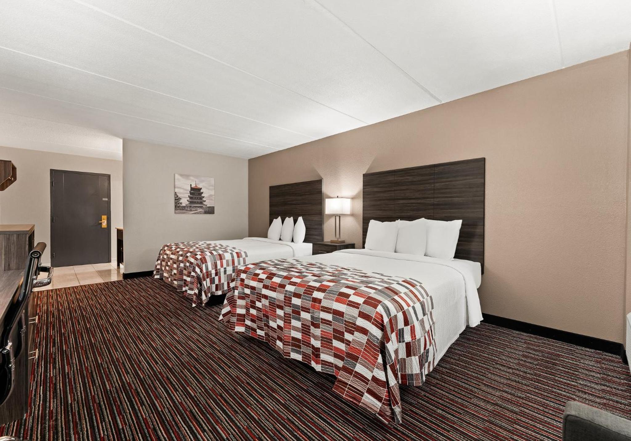 Deluxe Room with Two Queen Beds Non-Smoking photo 1