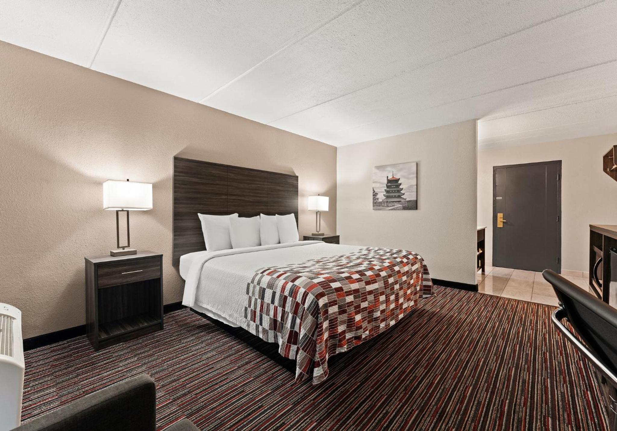 Suite King with Kitchenette Non-Smoking photo 1
