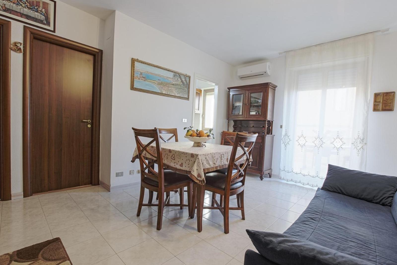 Deluxe Apartment with Terrace photo 2