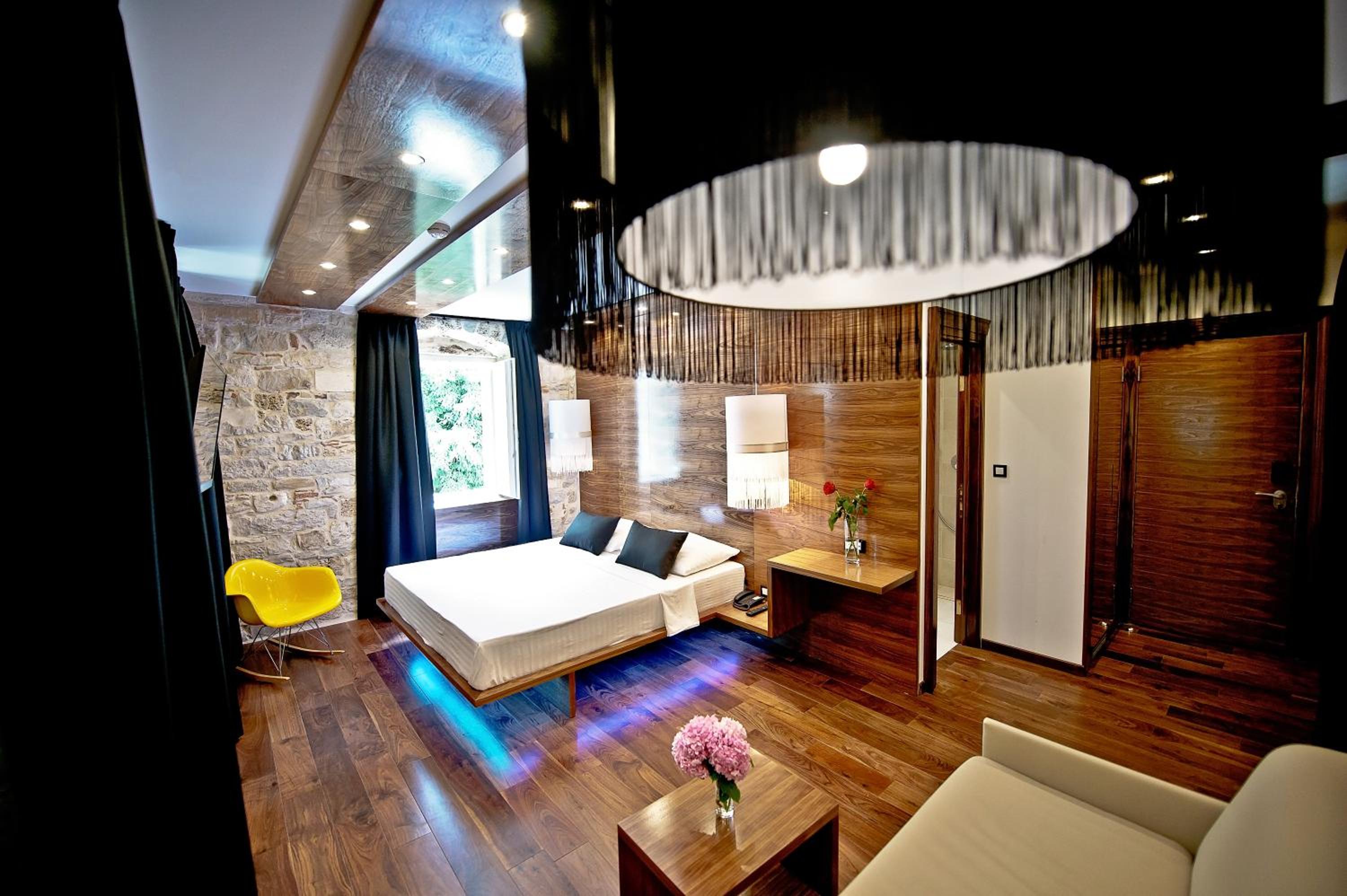 Deluxe Quadruple Room - Photo 1