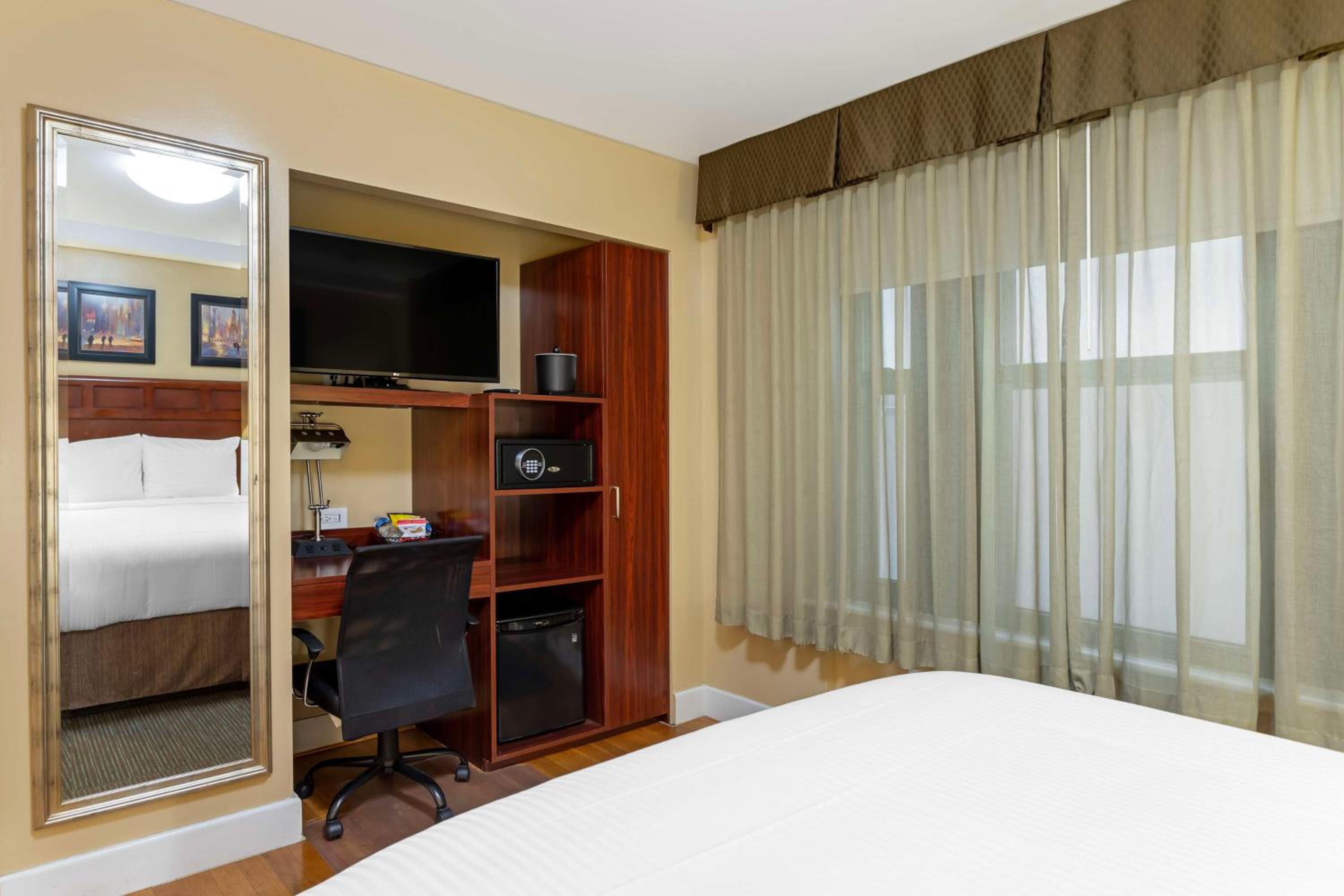 The Studio Room