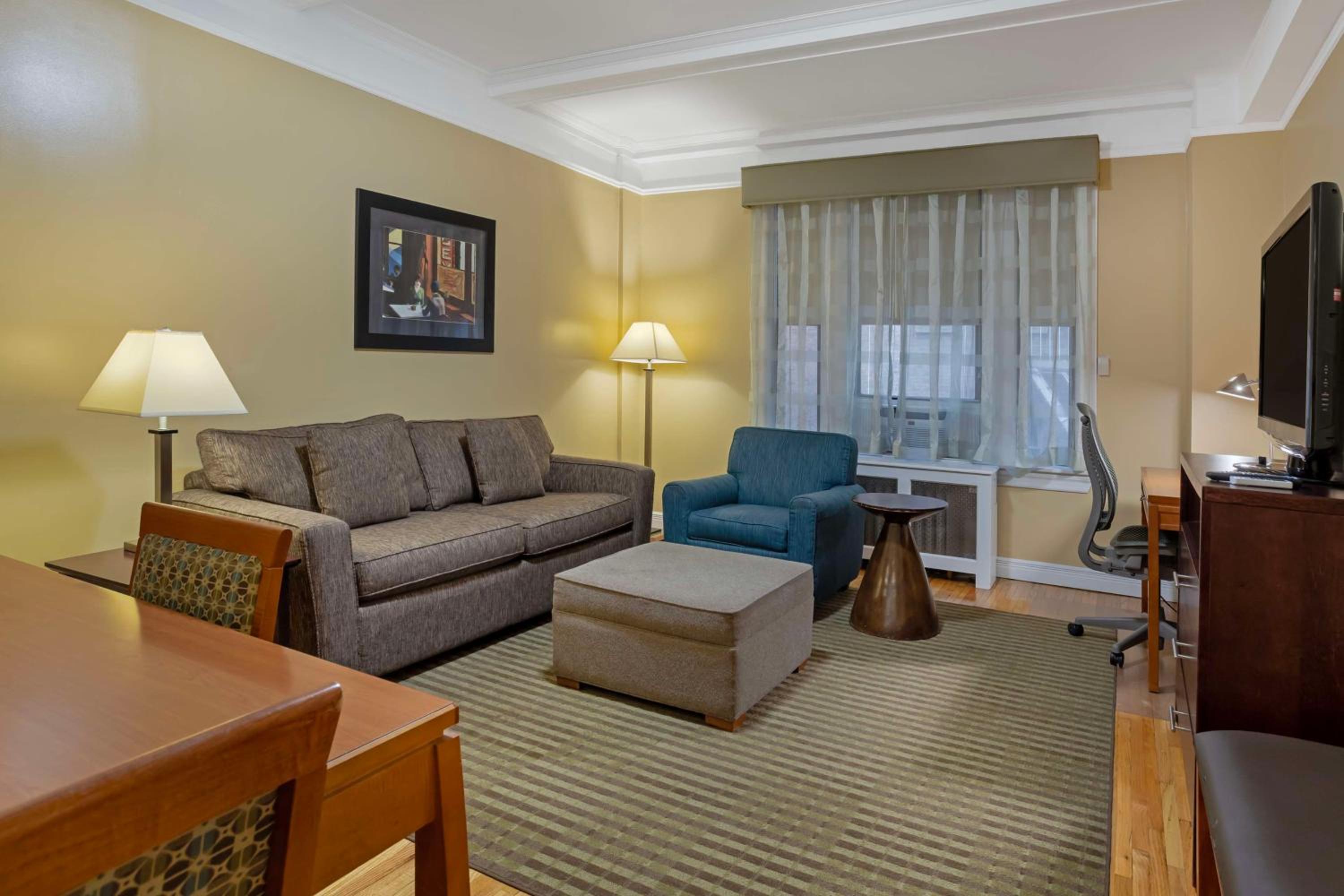 The Two-Bedroom Penthouse Apartment thumbnail 5