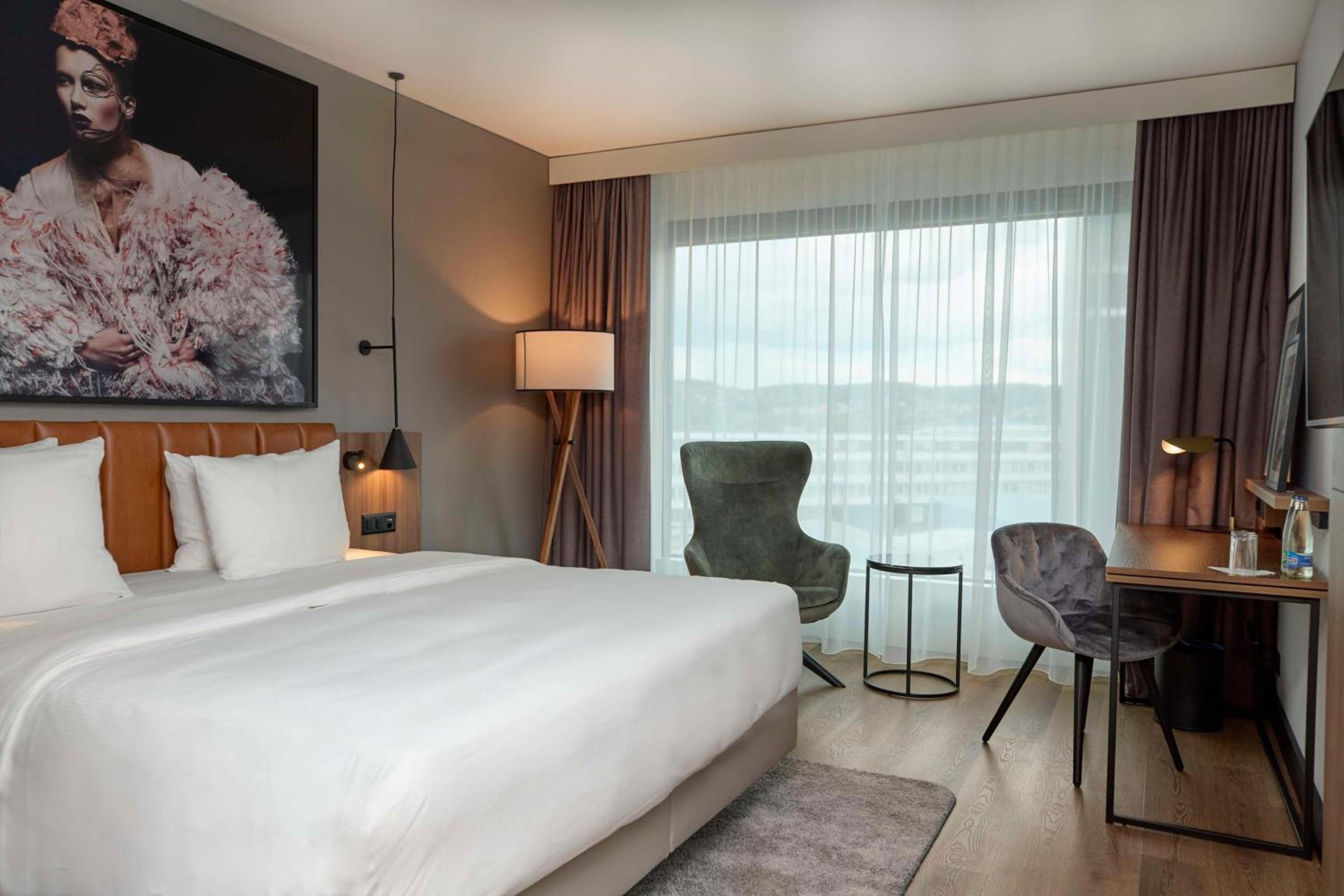 Premium Room - Photo 10