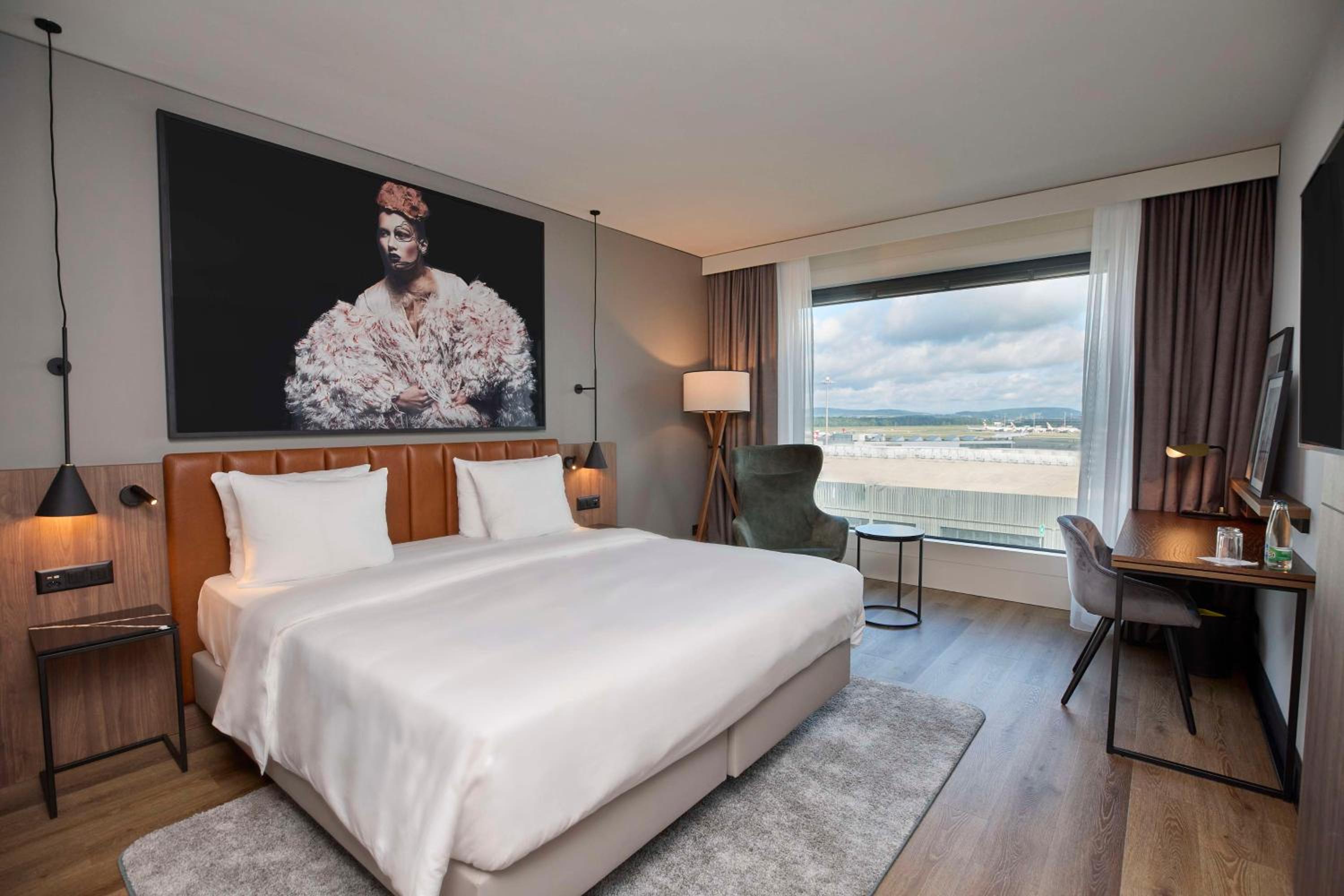 Premium Room with Airfield View - Photo 15