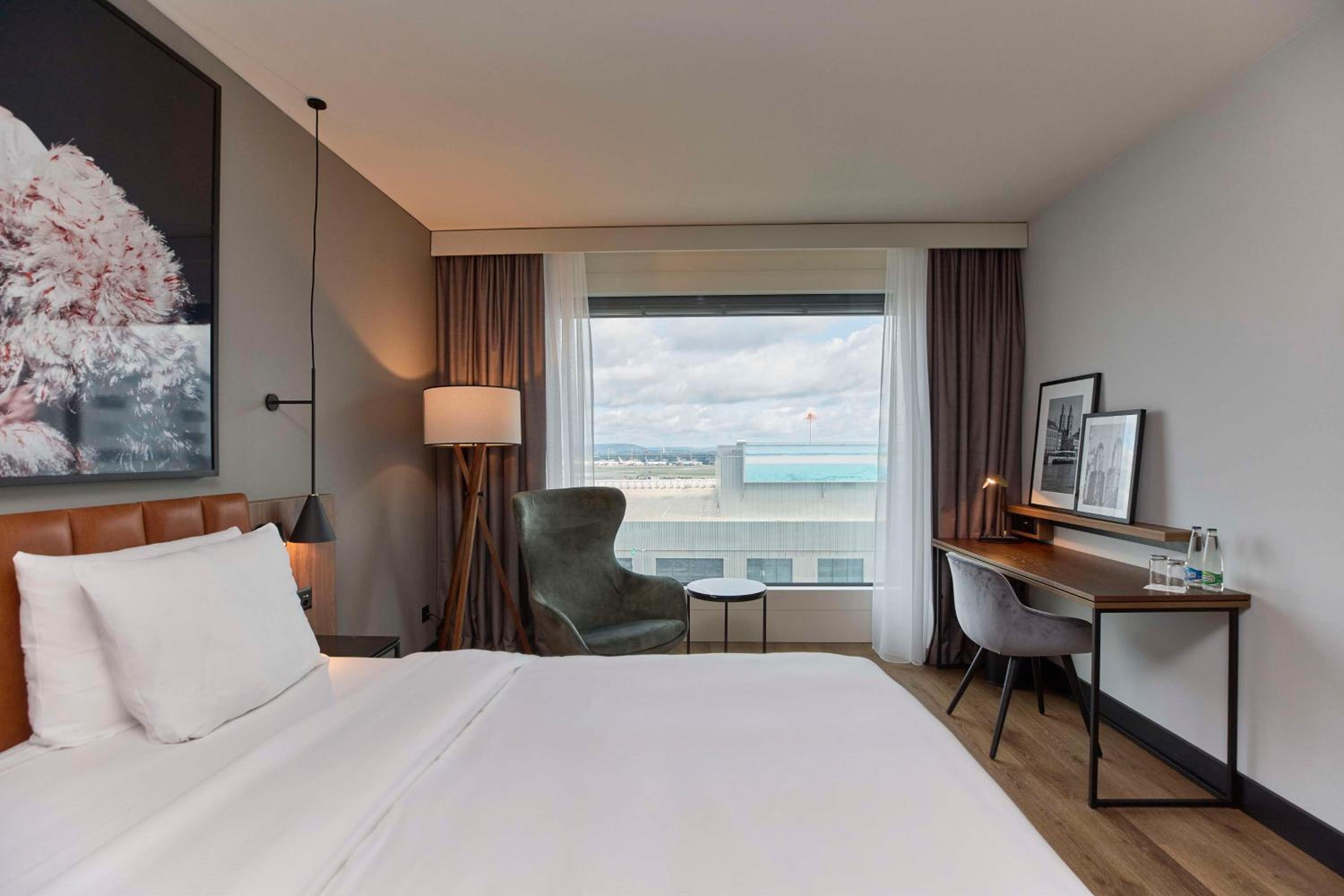 Premium Room with Airfield View - Photo 14