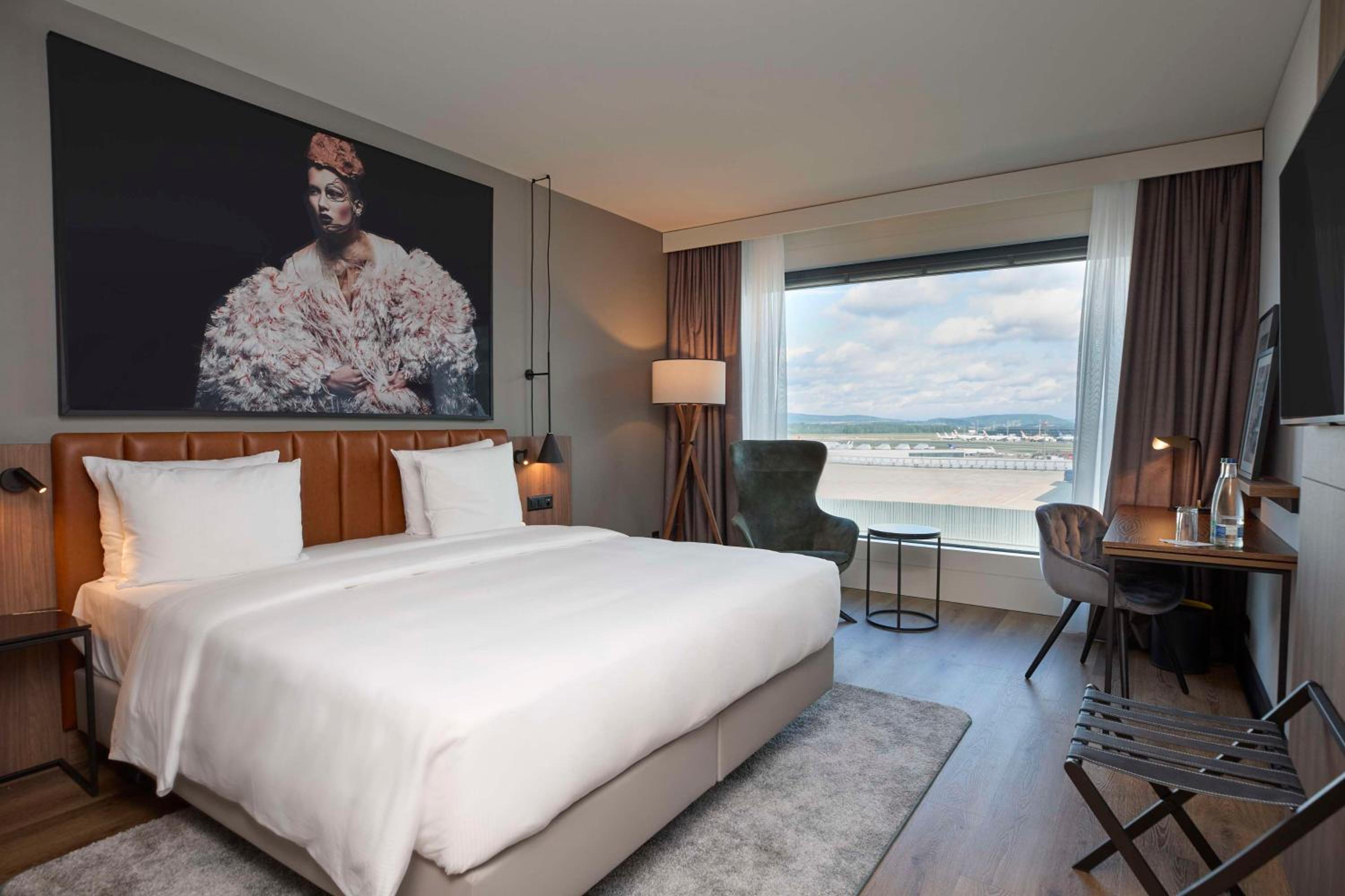Premium Room with Airfield View - Photo 18