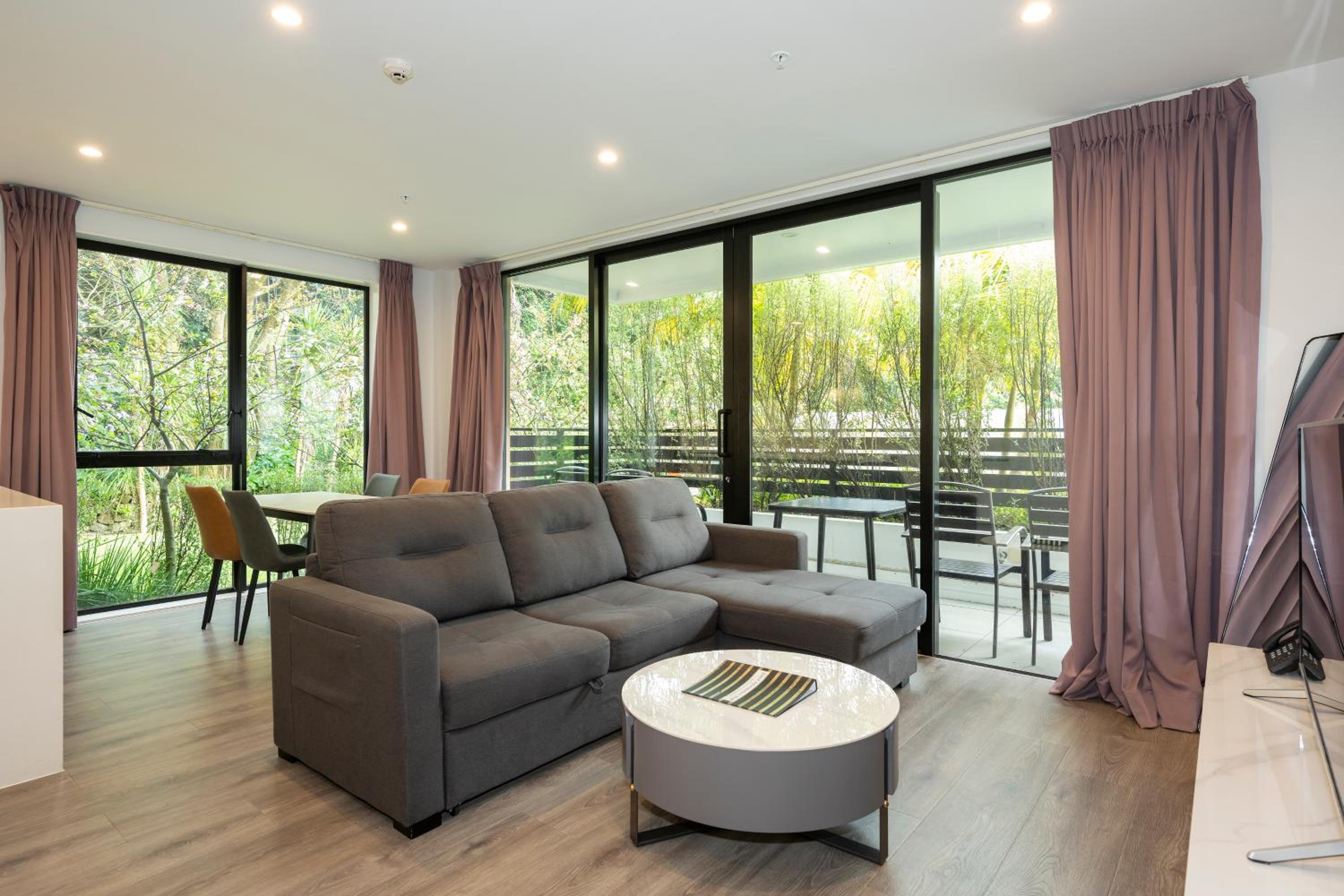 Superior Two-Bedroom Suite with Free Secured Parking - Photo 15