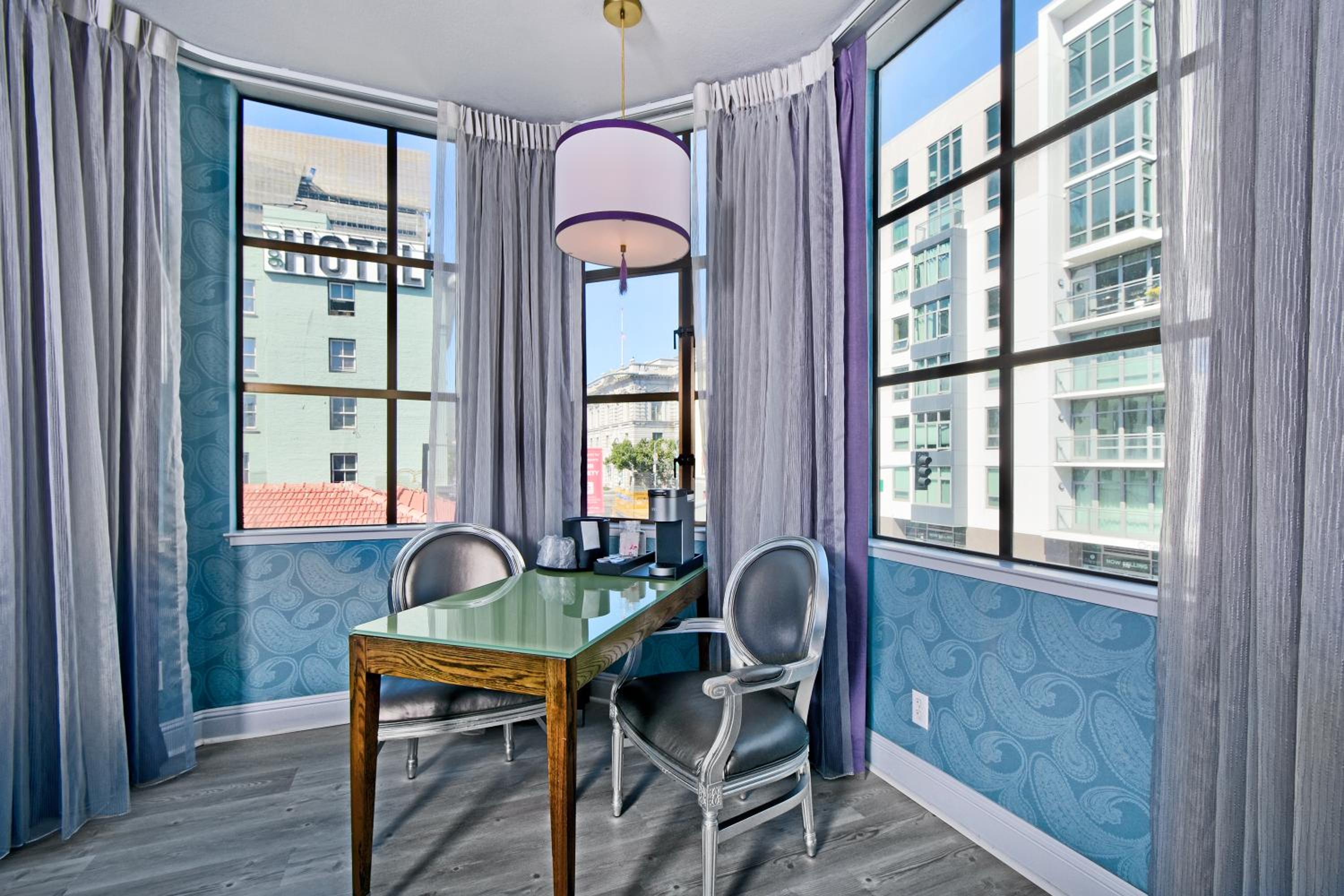 King Room - Disability Access photo 3
