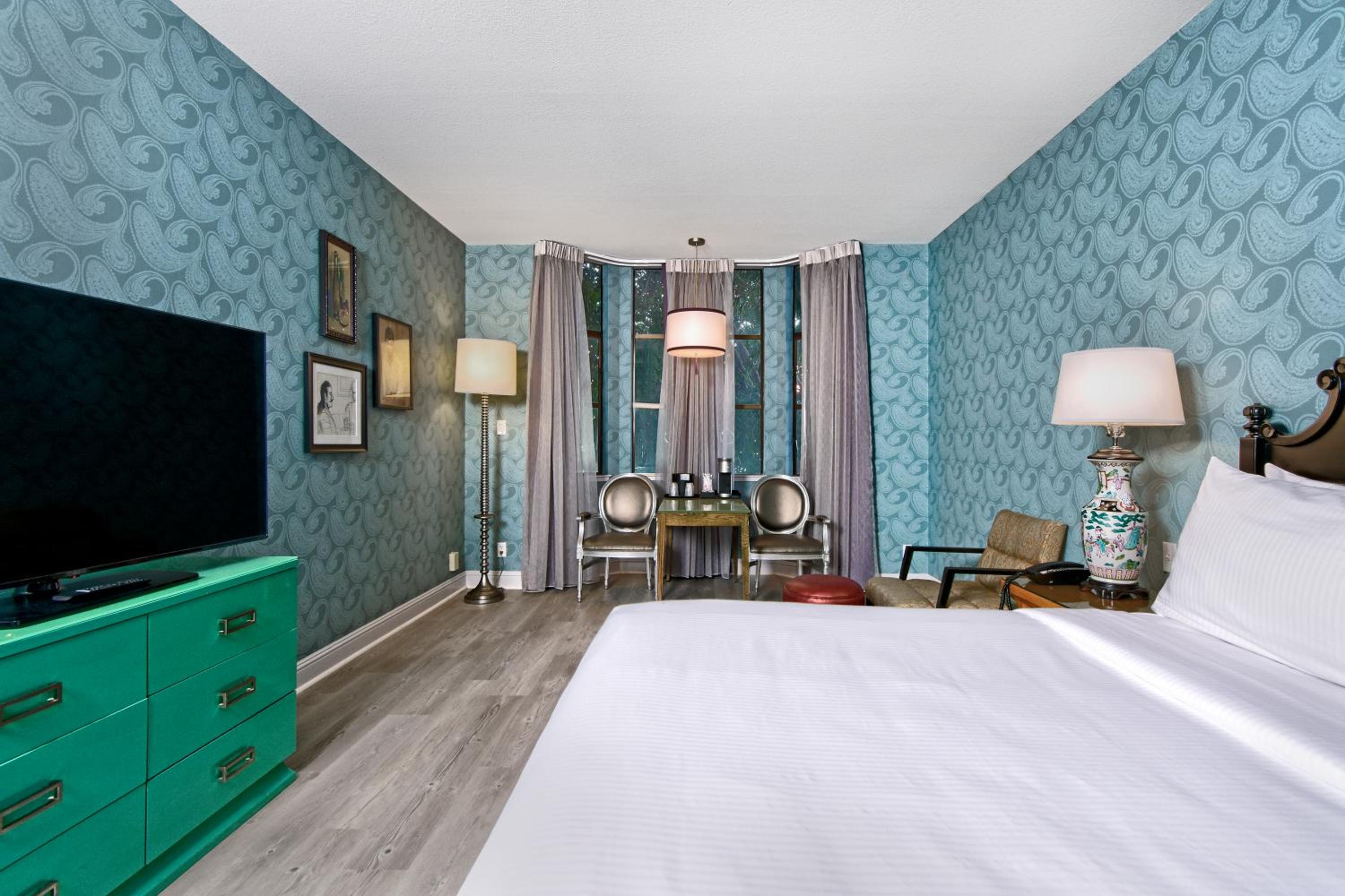 Standard King Room