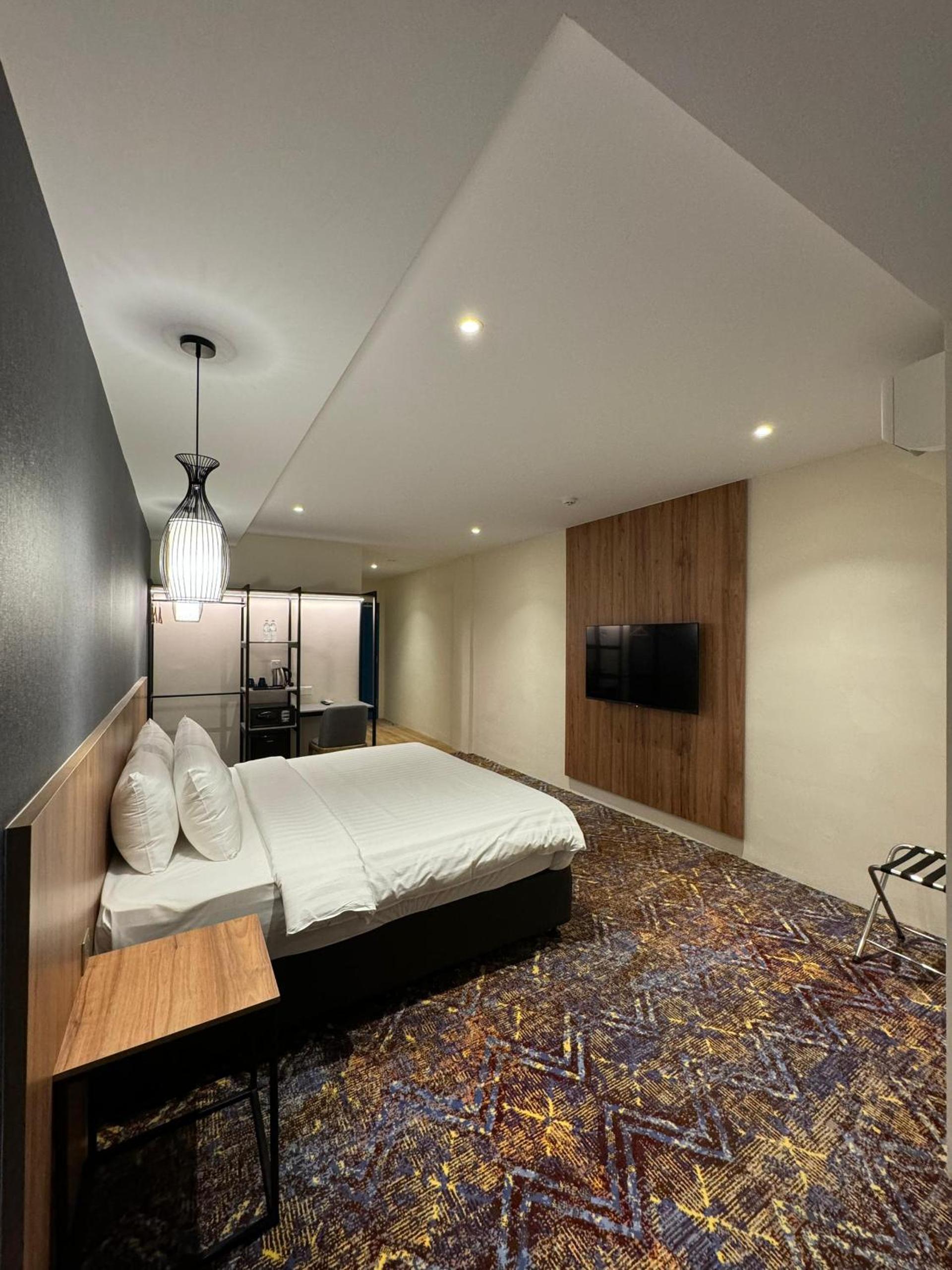 Superior King Room - Photo 2