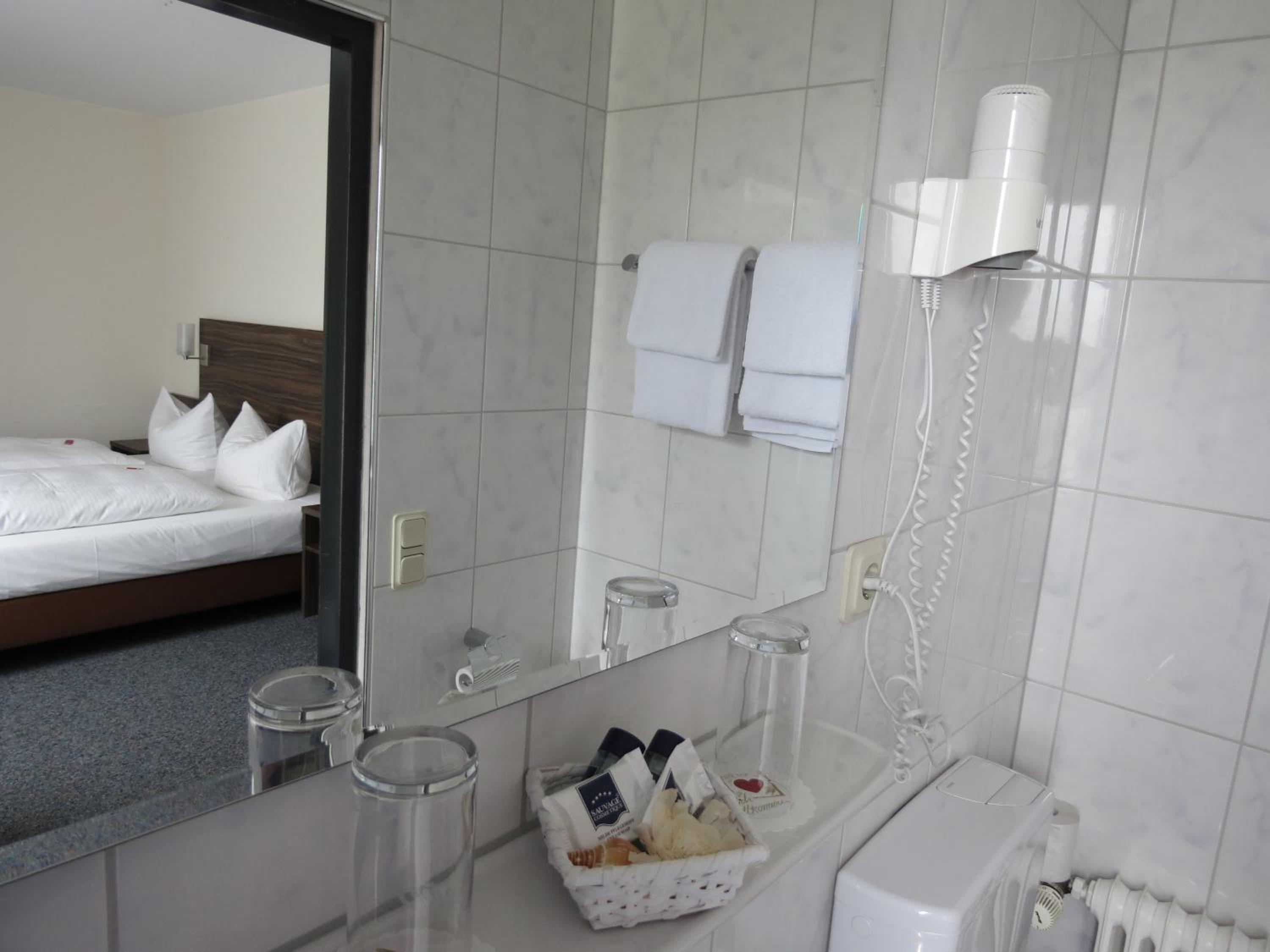 Standard Triple Room photo 2