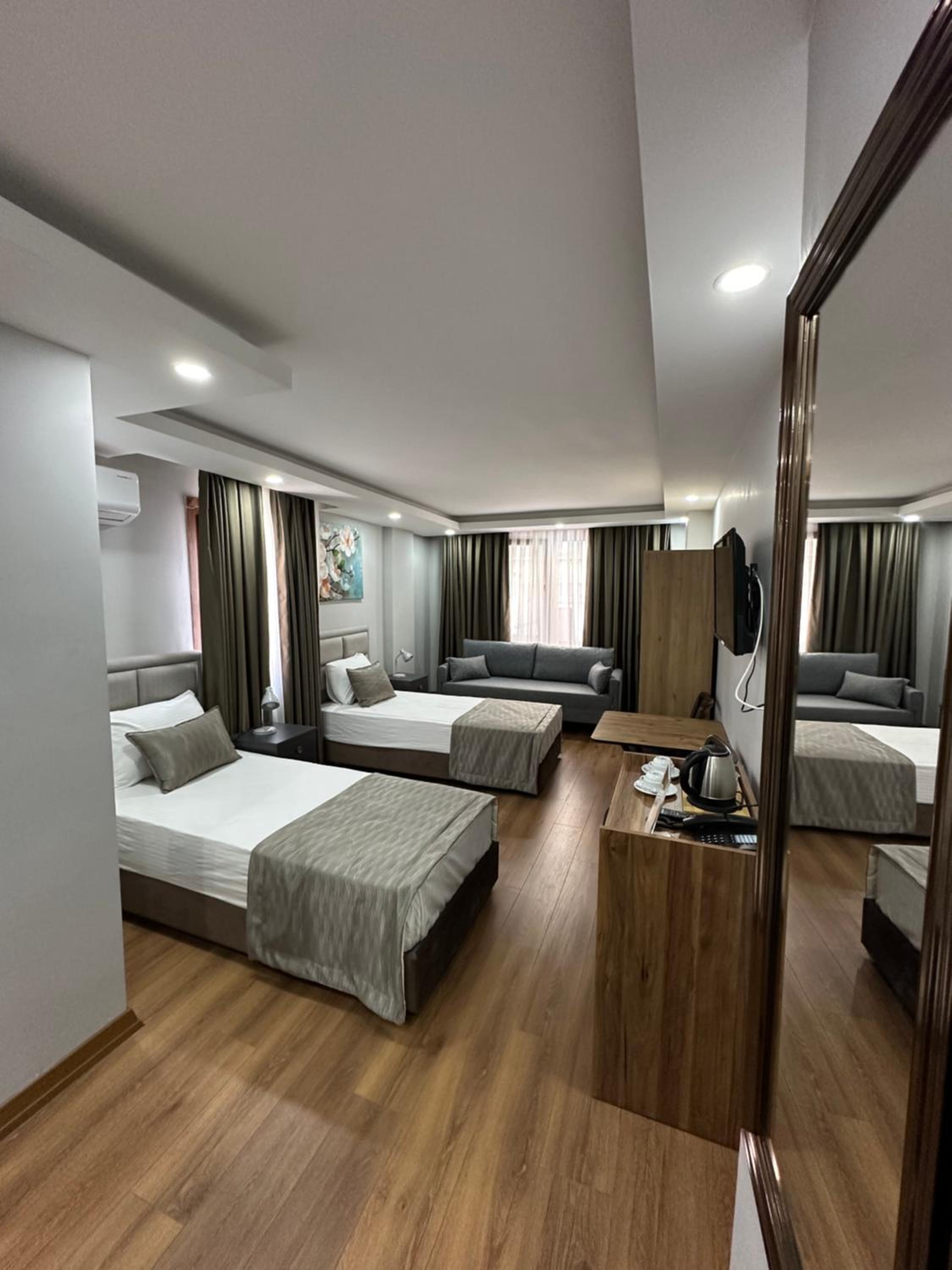Double or Twin Room photo 1