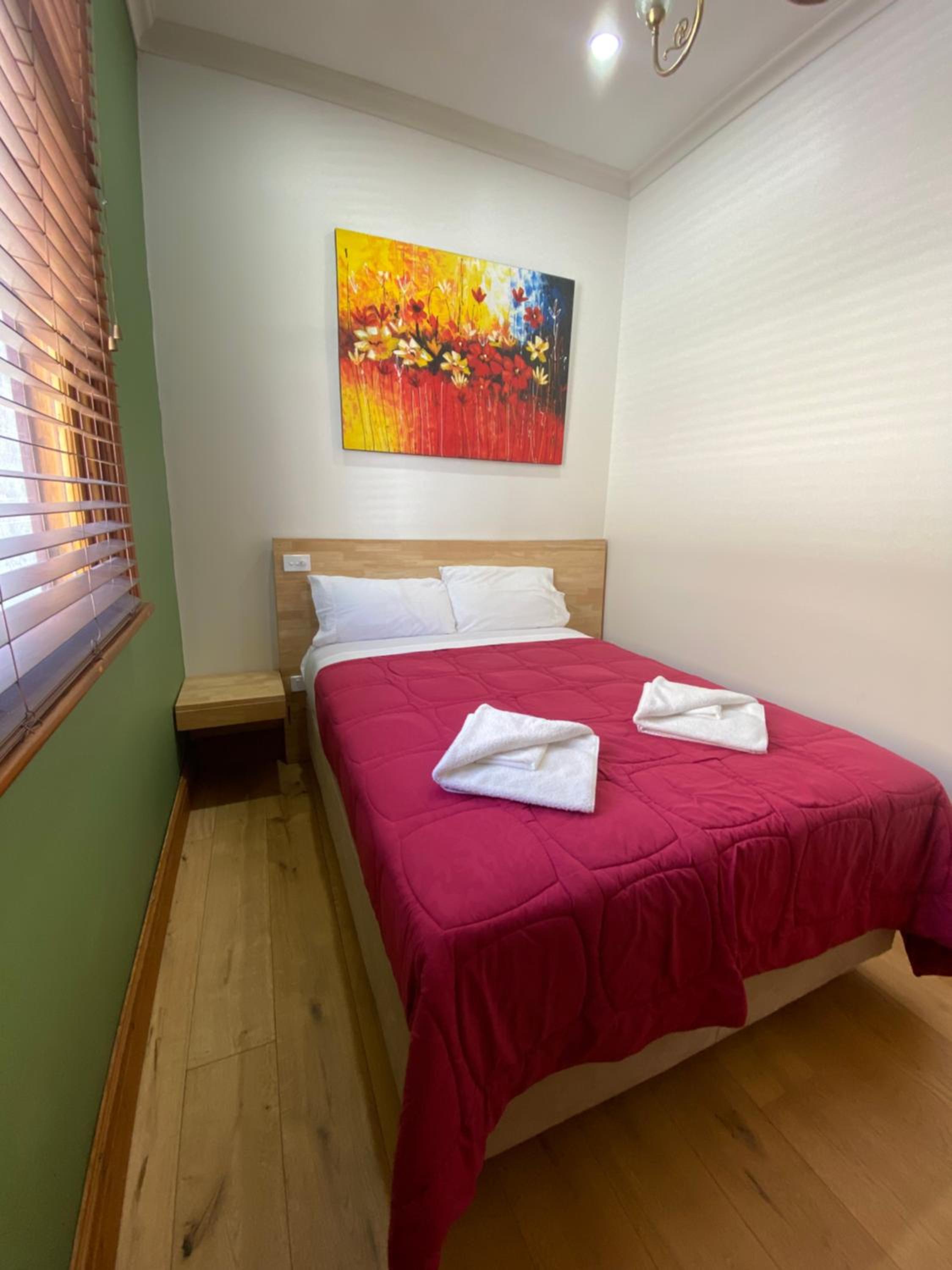 Economy Double Room photo 2