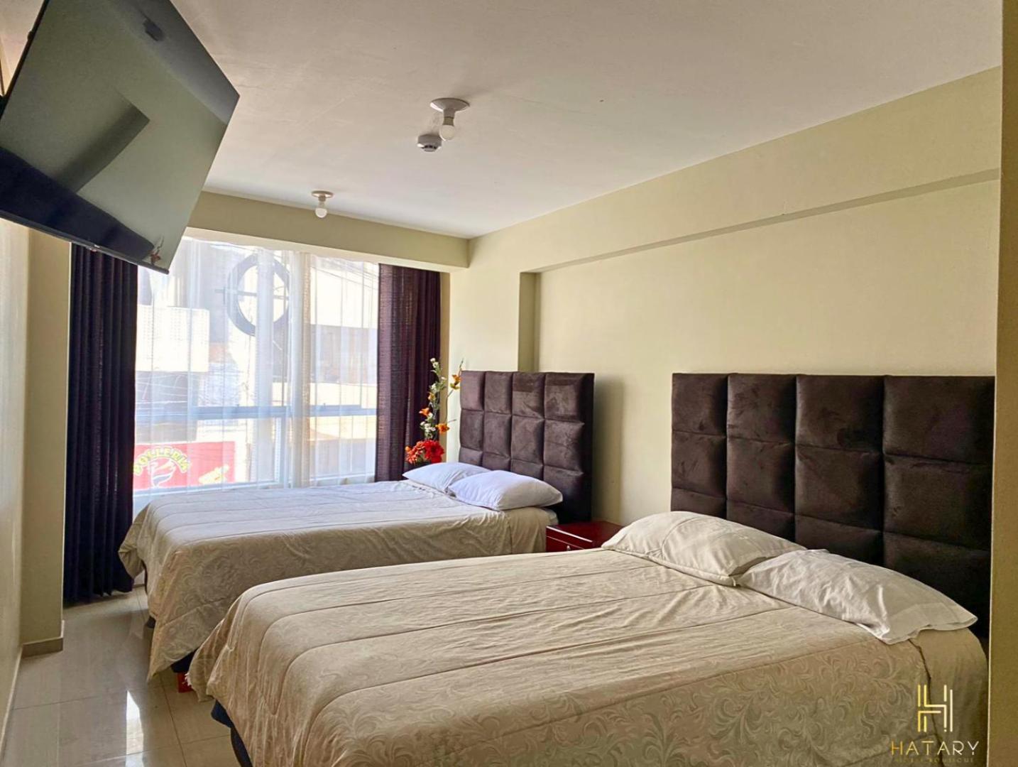 Deluxe Room (2 Adults + 1 Child)