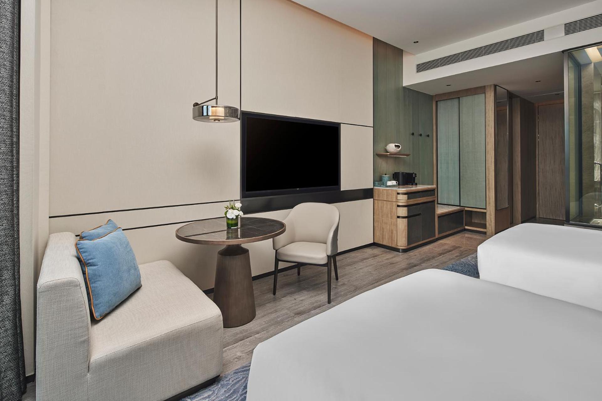 Premium Twin Room with River View - Lounge Access photo 3