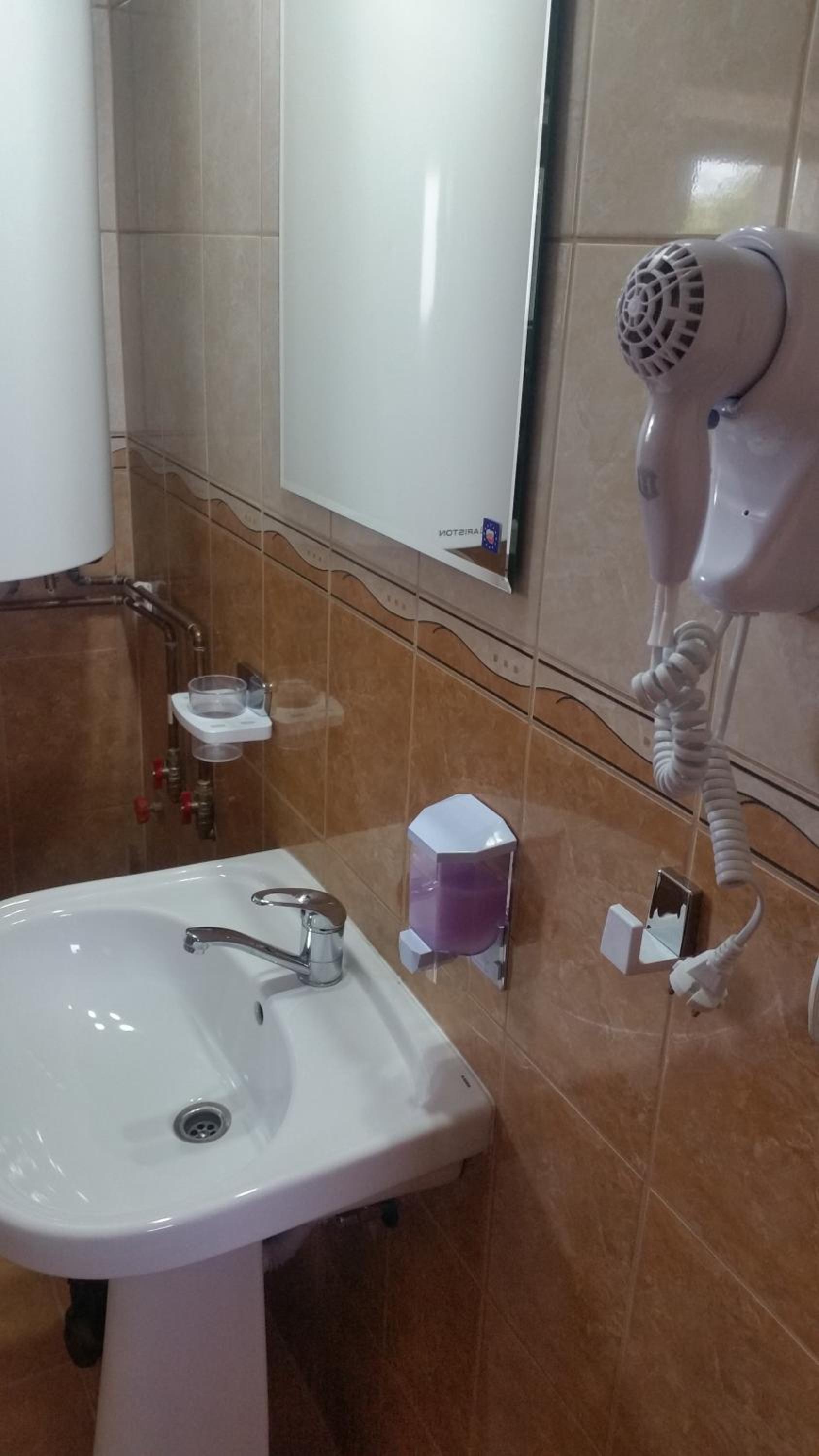 Quadruple Room with Bathroom photo 3