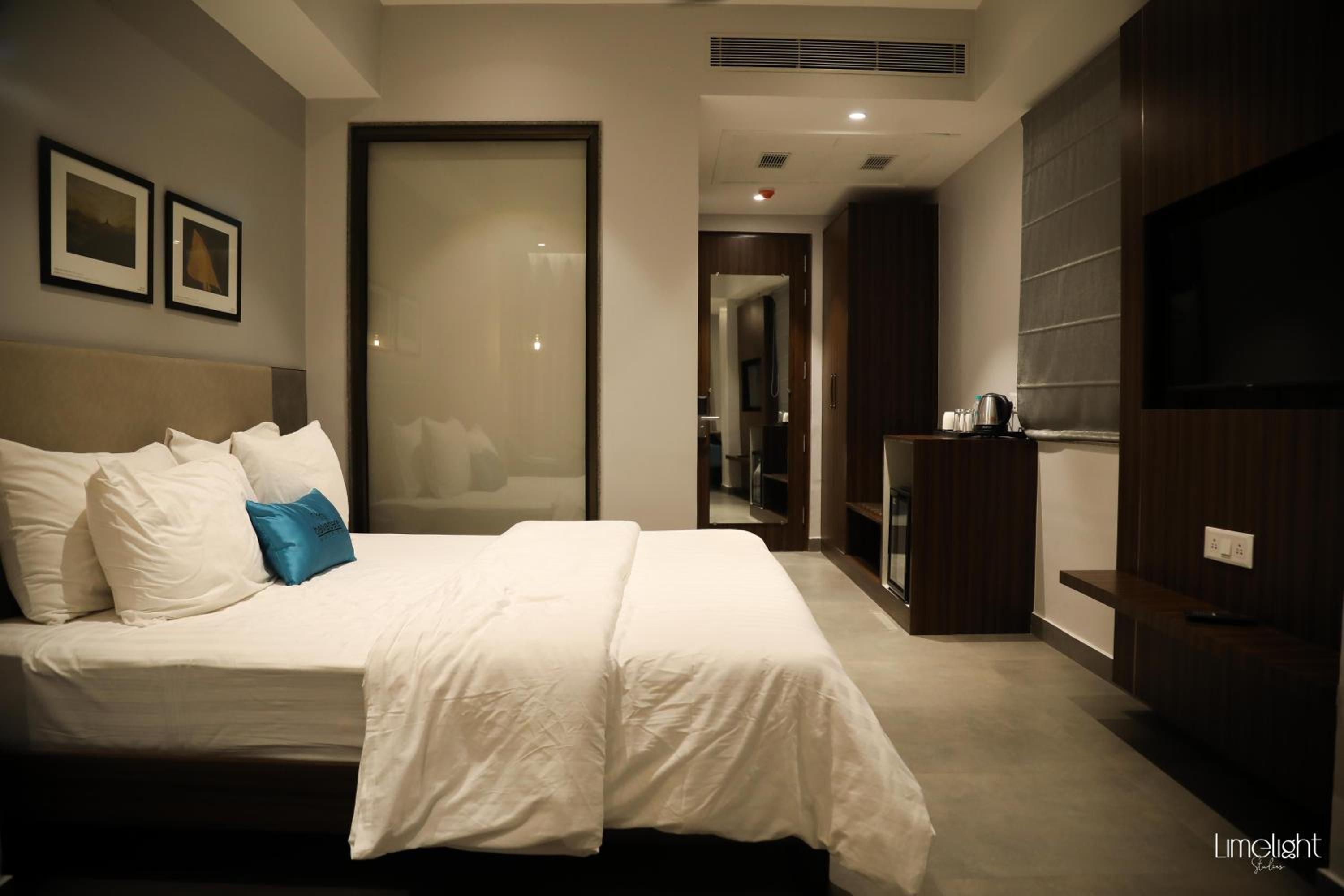 Deluxe Double Room photo 3