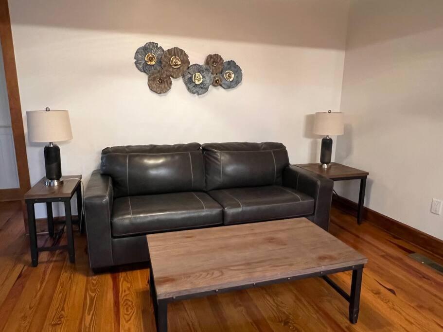 Four-Bedroom House photo 1