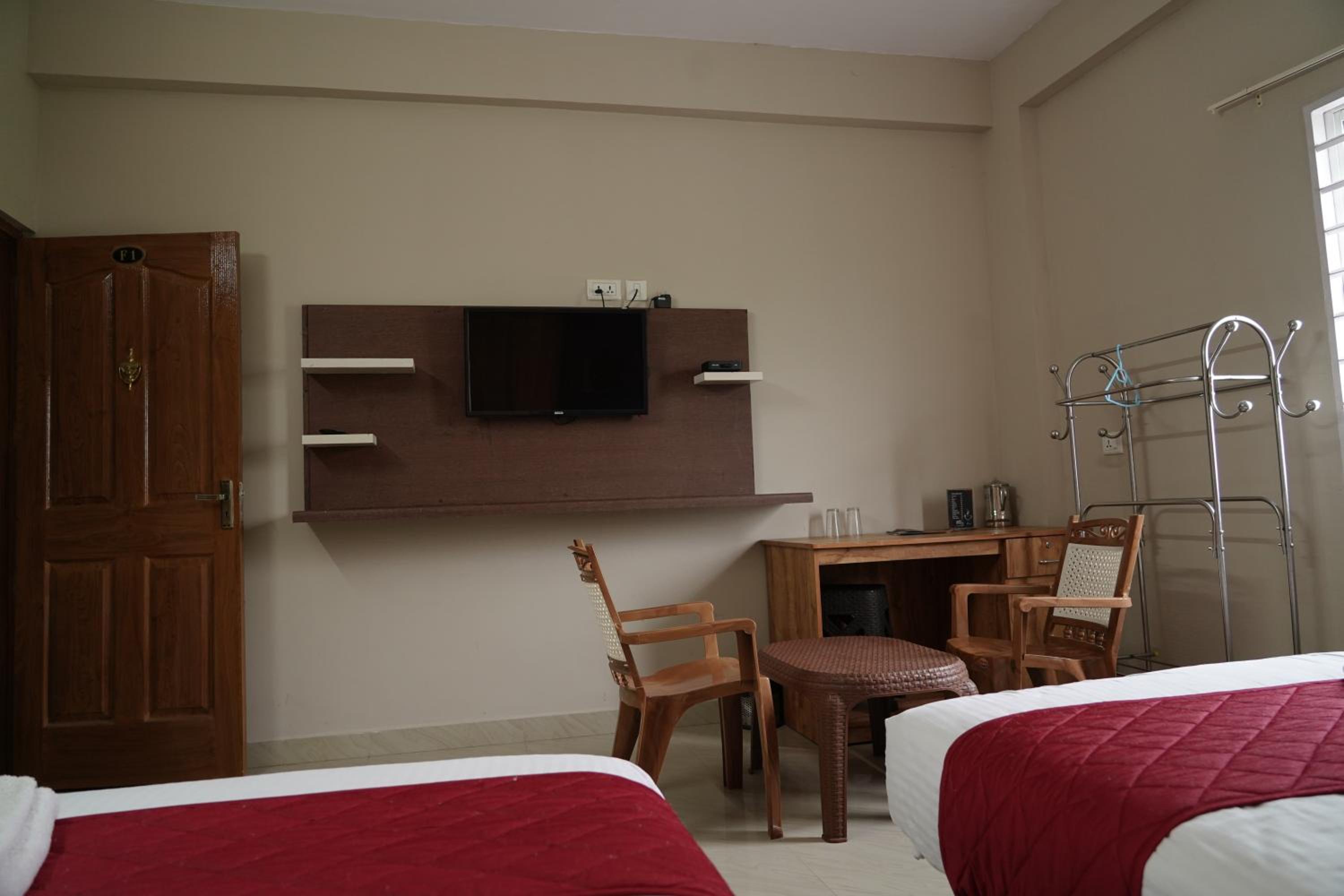 Deluxe Family Room photo 1