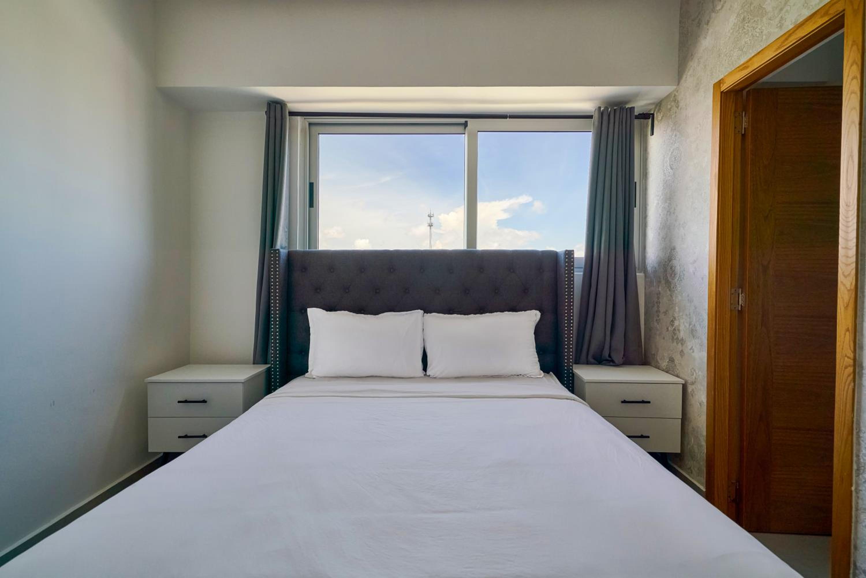 Full Suite - Photo 15