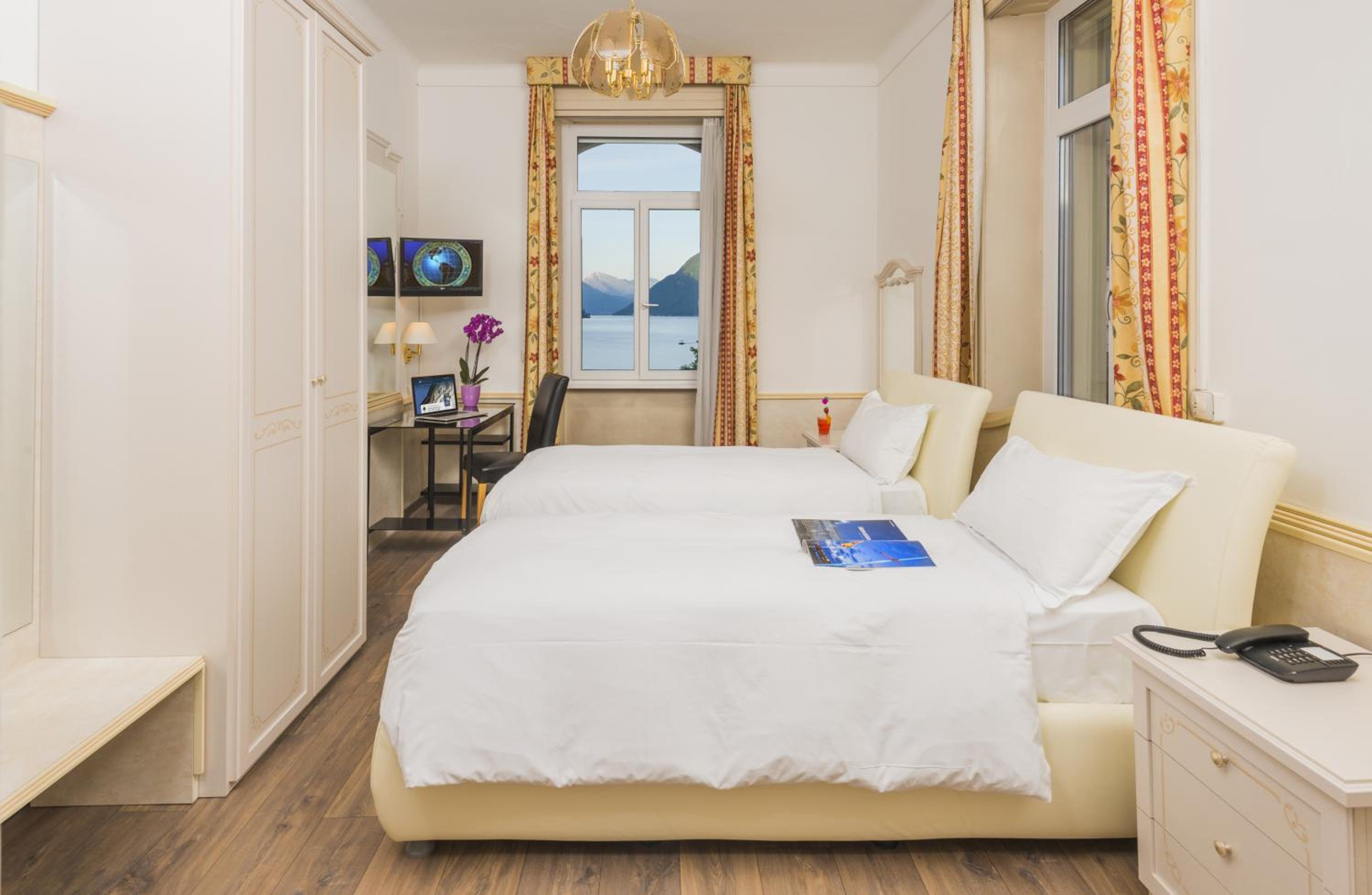 Business Twin Room